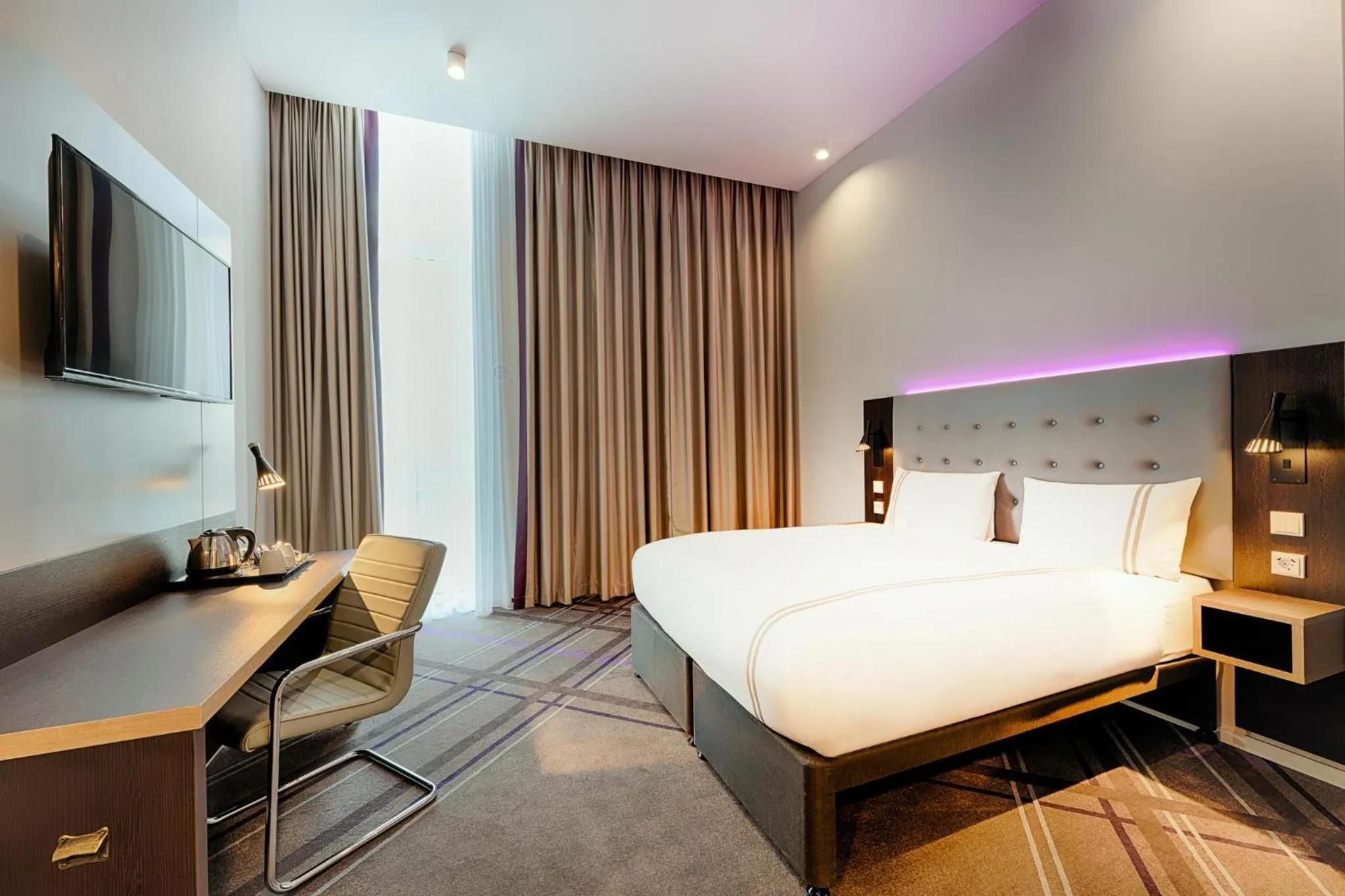 Bedroom, Bed in Premier Inn Wolfsburg City Centre