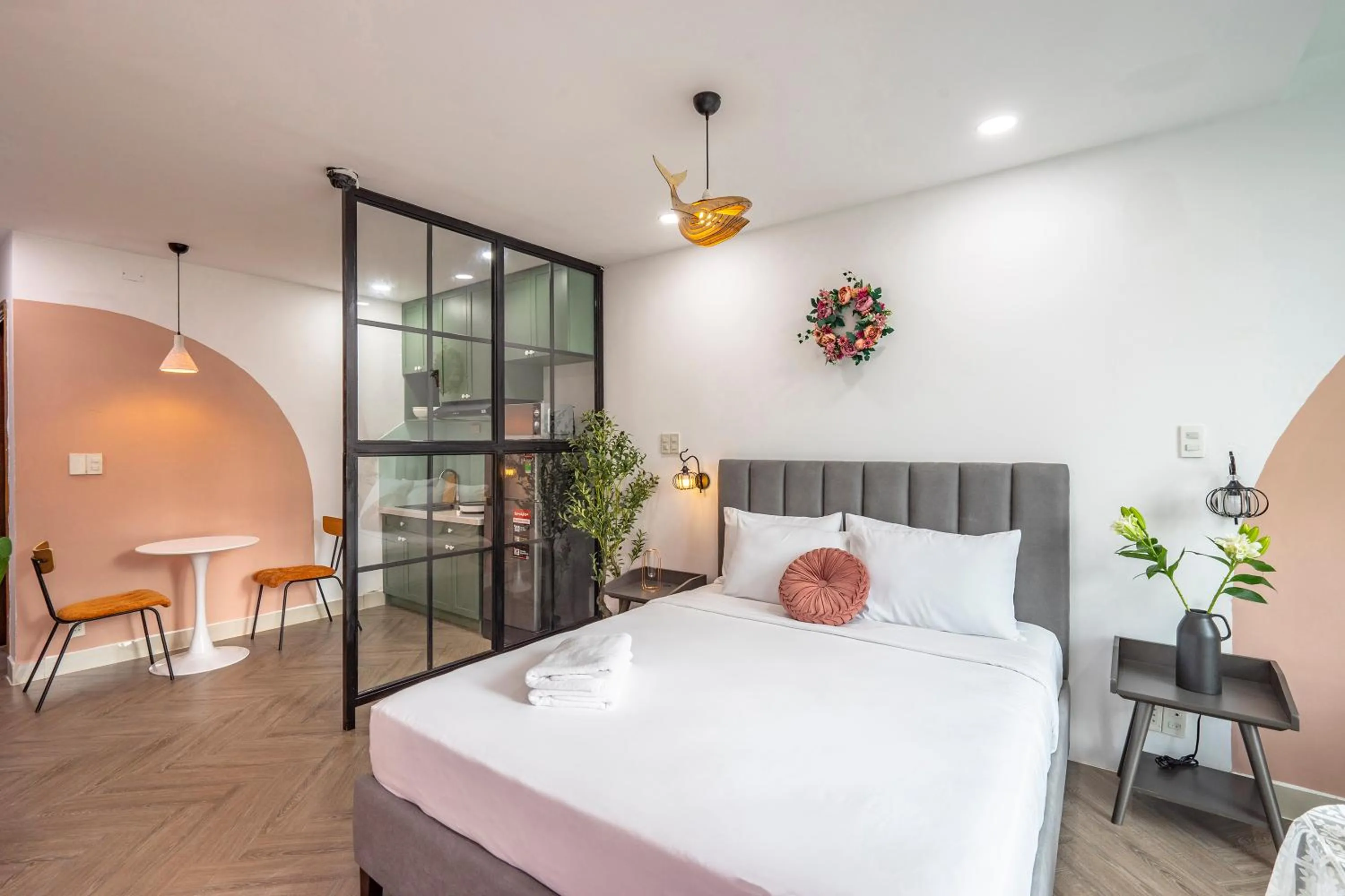 Photo of the whole room, Bed in SAZI Church View Home - Free Nails HairWash