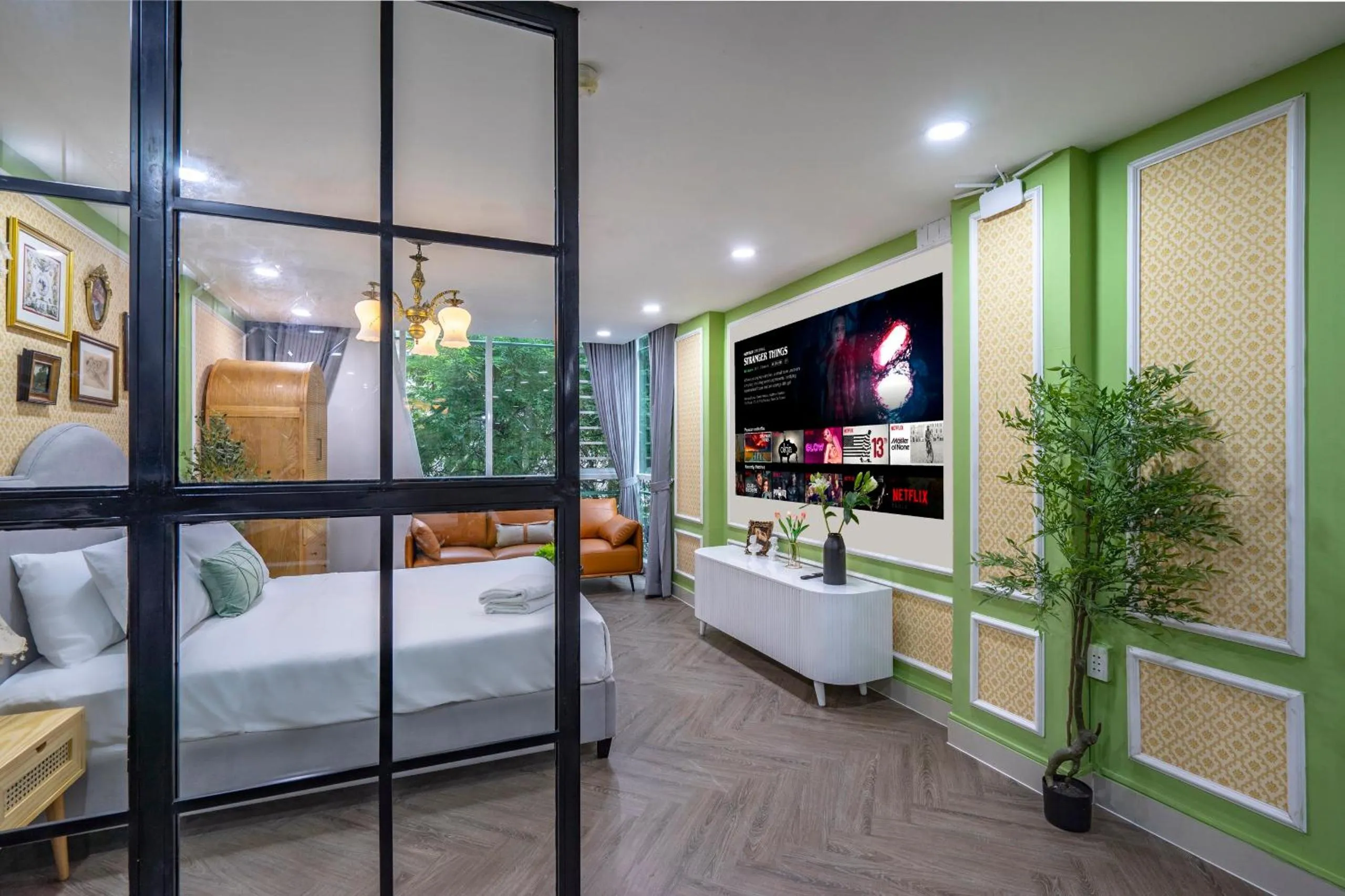 Bedroom, Bed in SAZI Church View Home - Free Nails HairWash