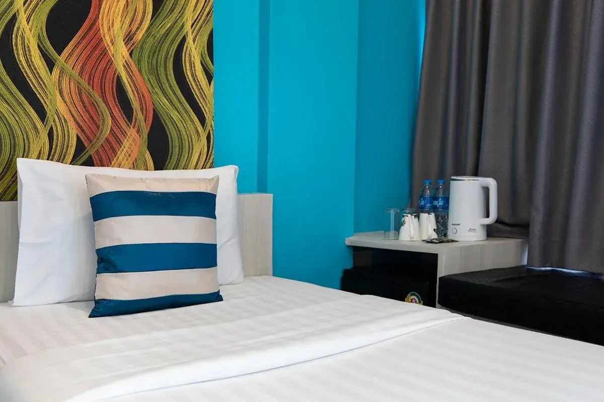 Deluxe Twin Room in iCheck inn Chill Patong Deluxe Twin Room in iCheck inn Chill Patong