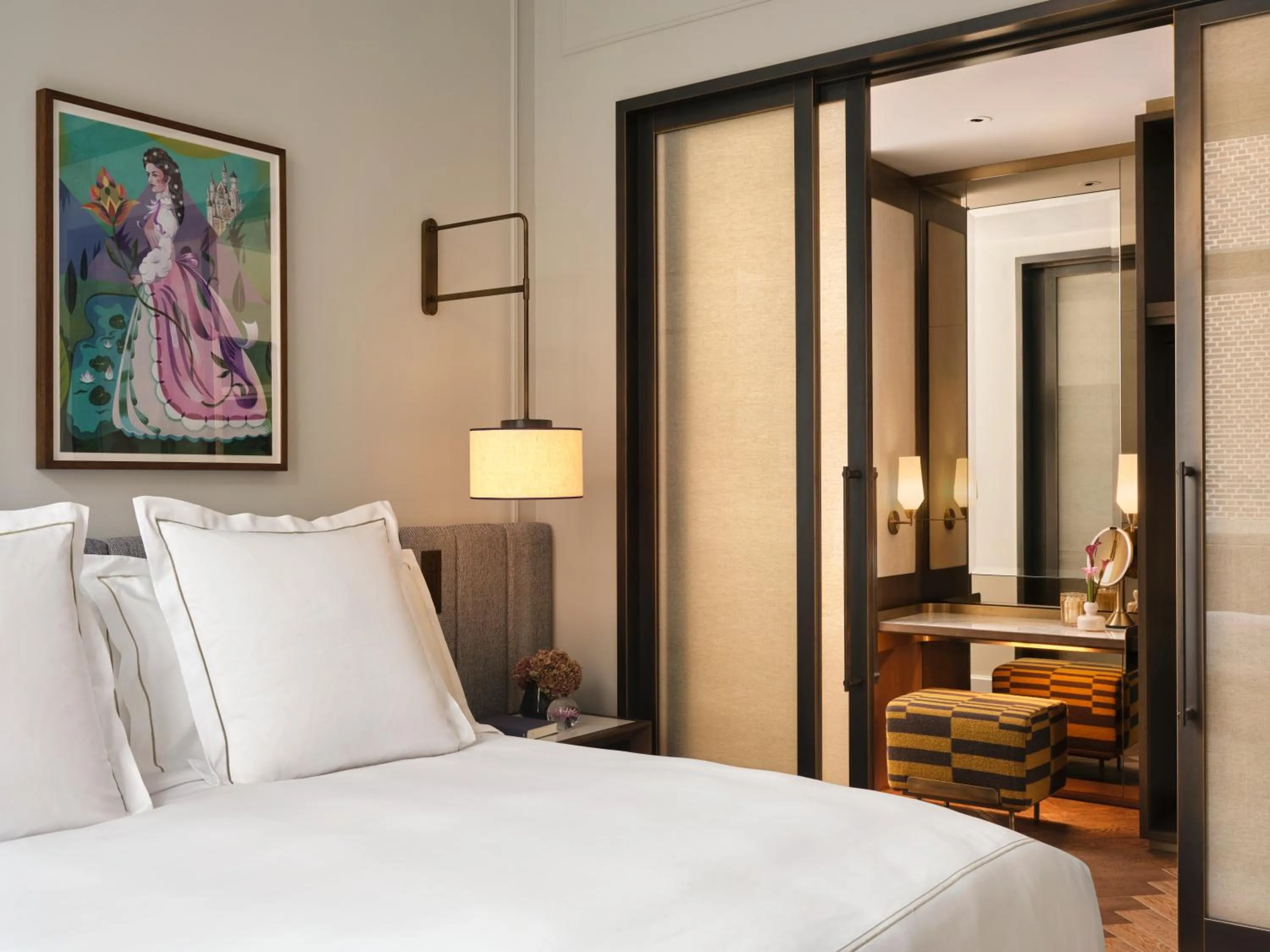 Decorative detail, Bed in Rosewood Munich