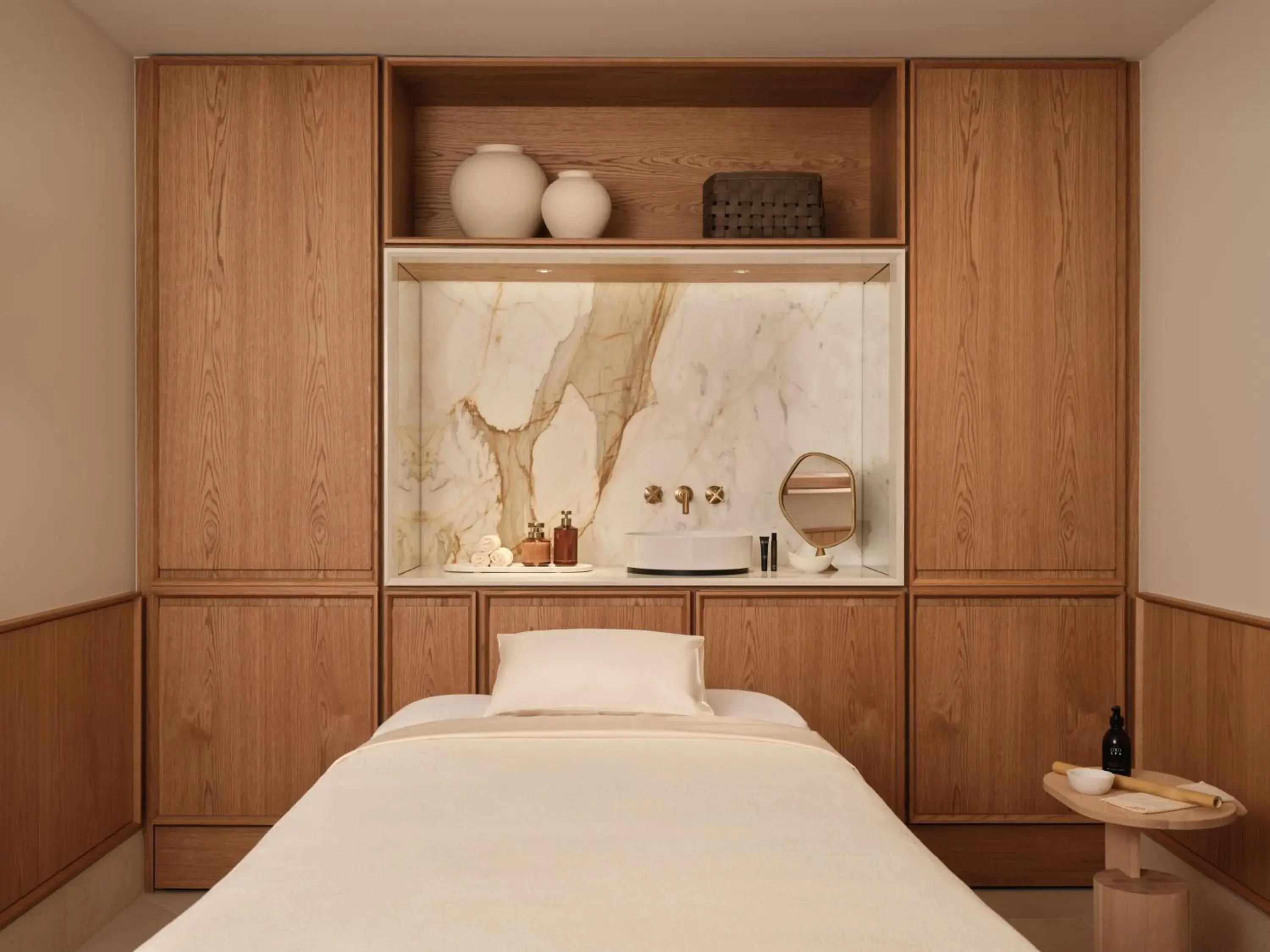 Massage, Bed in Rosewood Munich Massage, Bed in Rosewood Munich