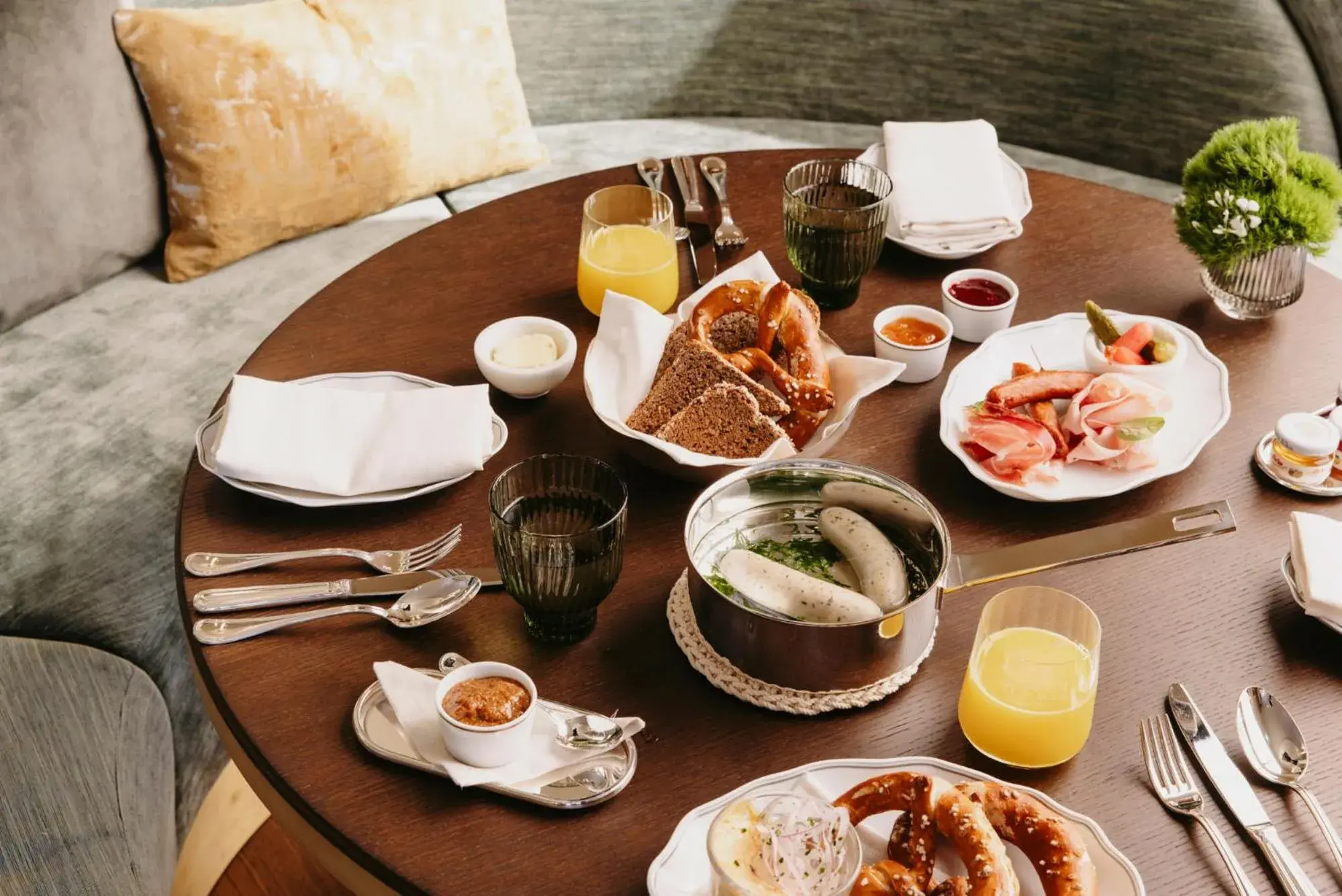 Breakfast in Rosewood Munich Breakfast in Rosewood Munich