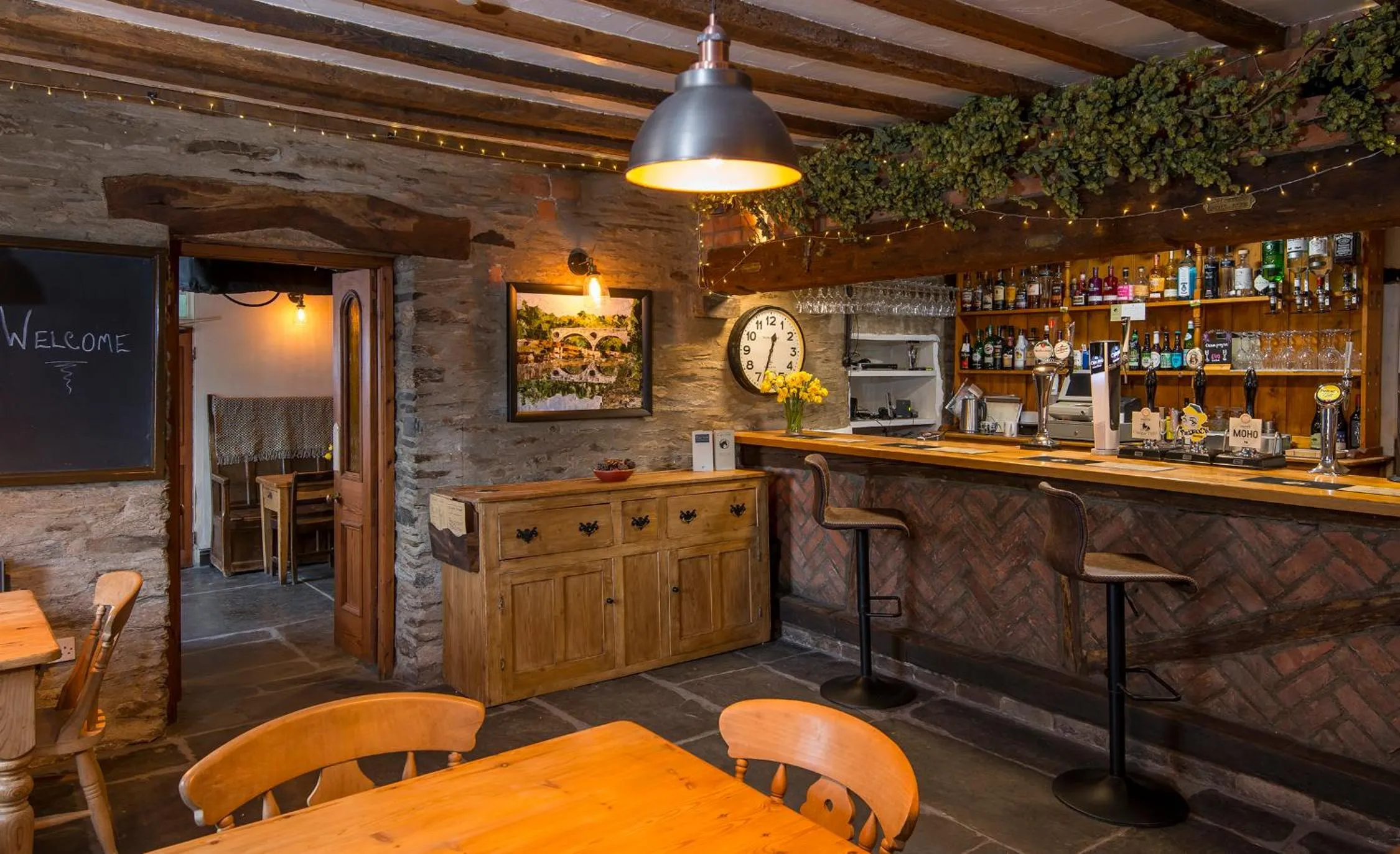 Restaurant/places to eat in The Nags Head Inn