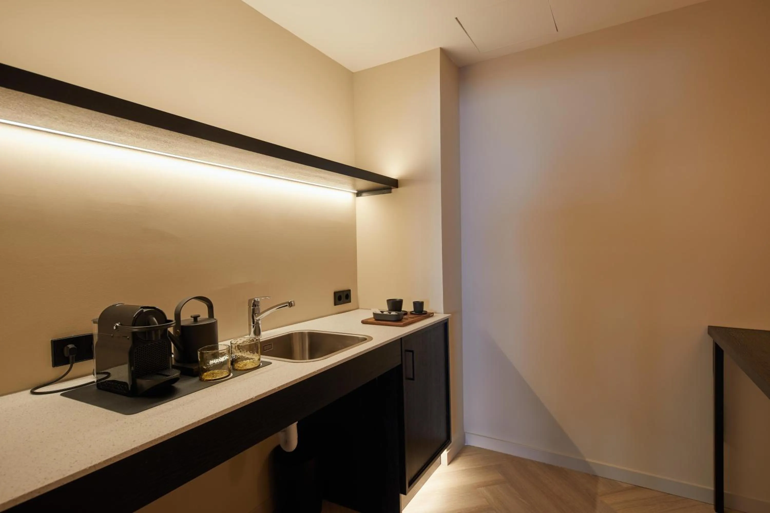 Kitchen or kitchenette in Belle Marivent Mediterranean Petit Hotel