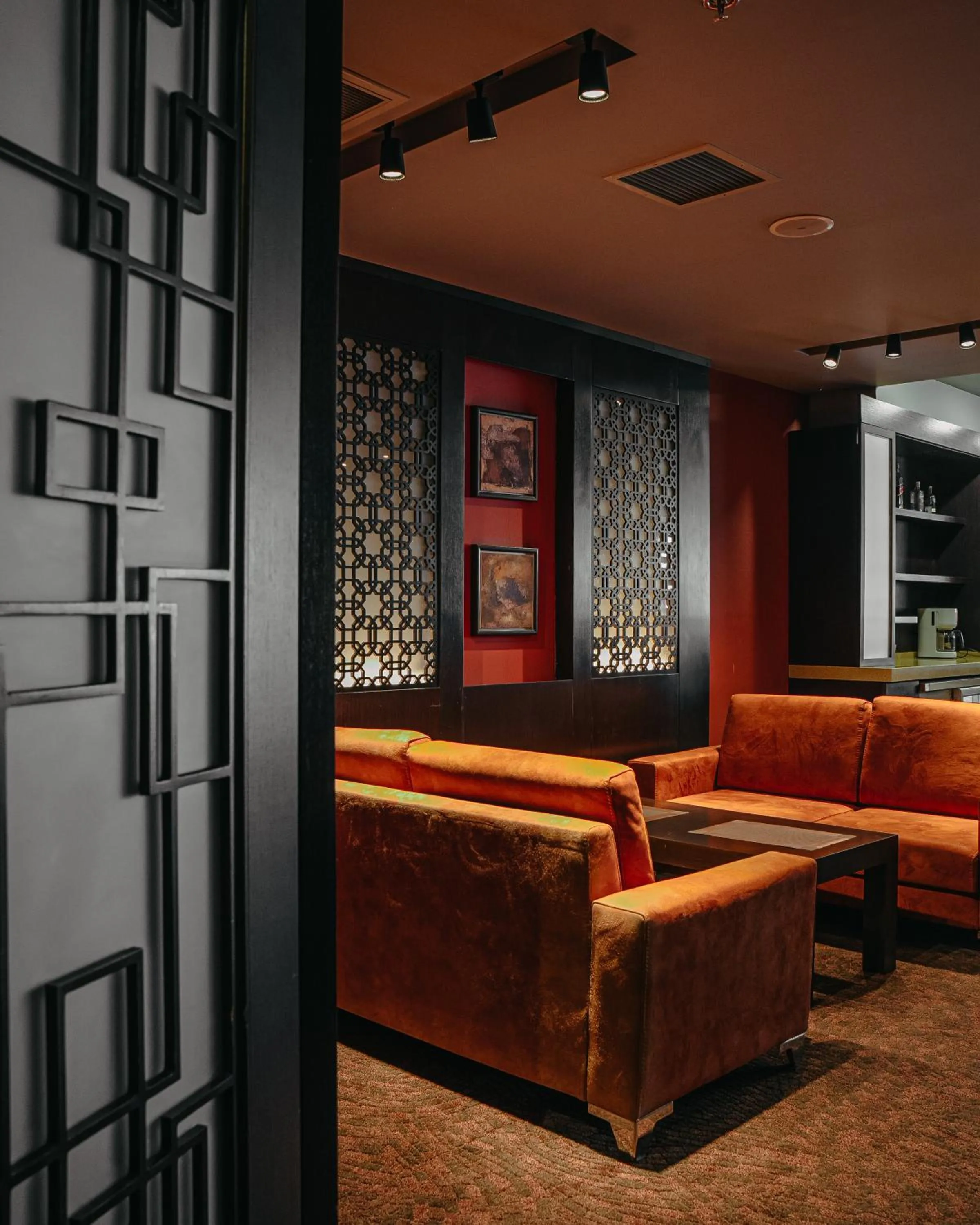 Restaurant/places to eat, Lobby/Reception in The Diamond Hotel Baku