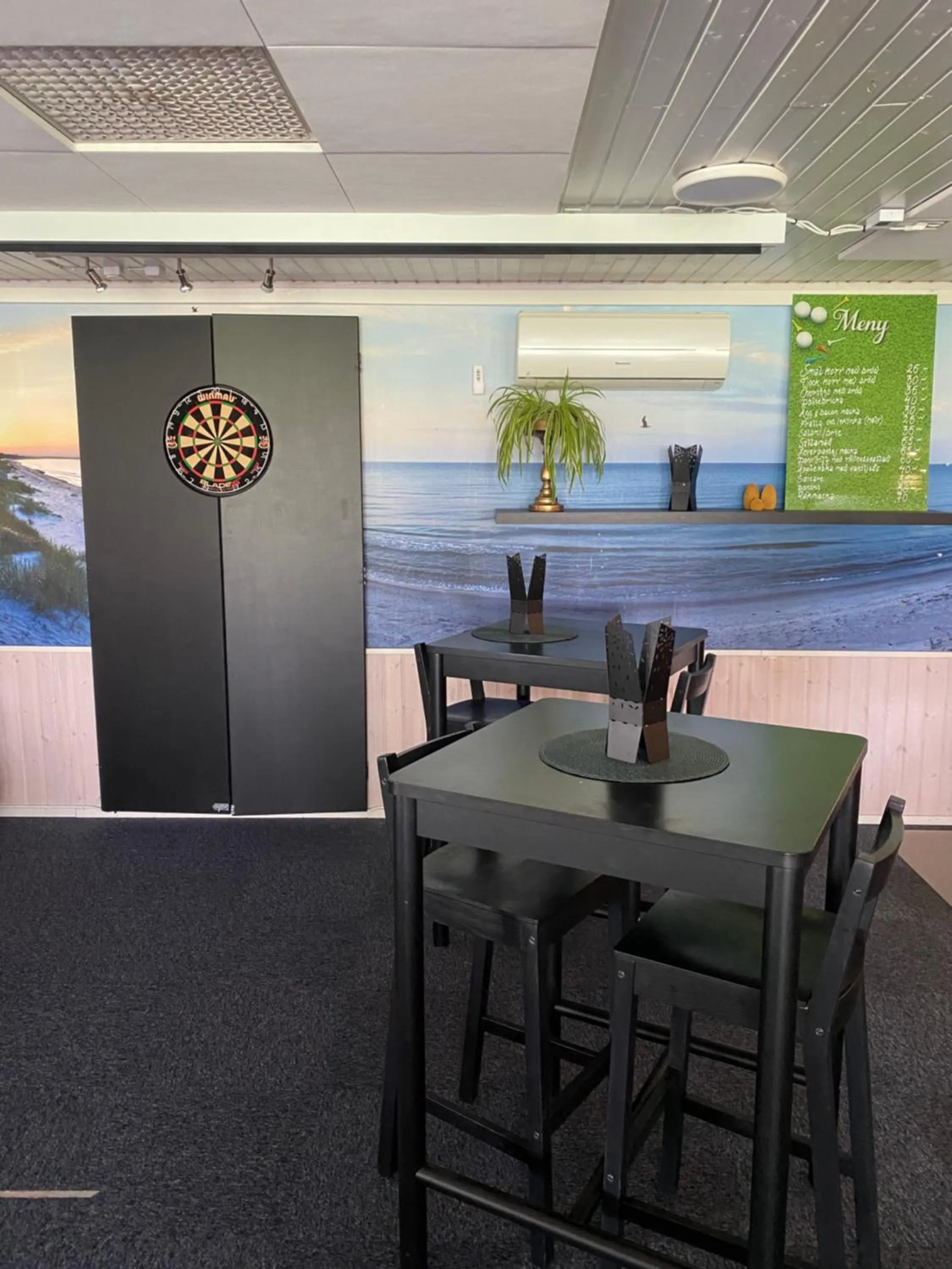 Lounge or bar in Bedinge Golfklubb hotell