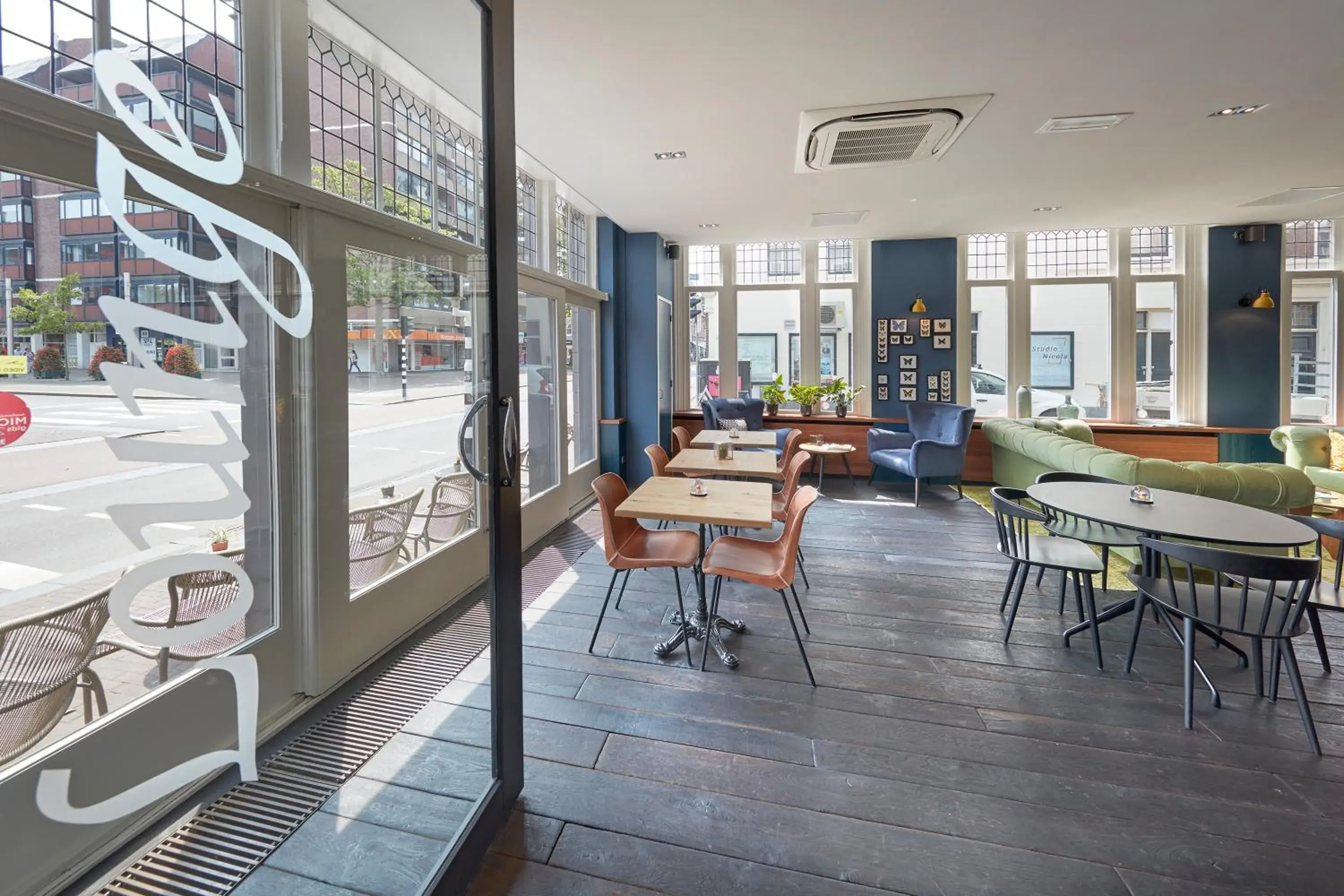 Restaurant/places to eat in Hotel Lion D'Or Restaurant/places to eat in Hotel Lion D'Or