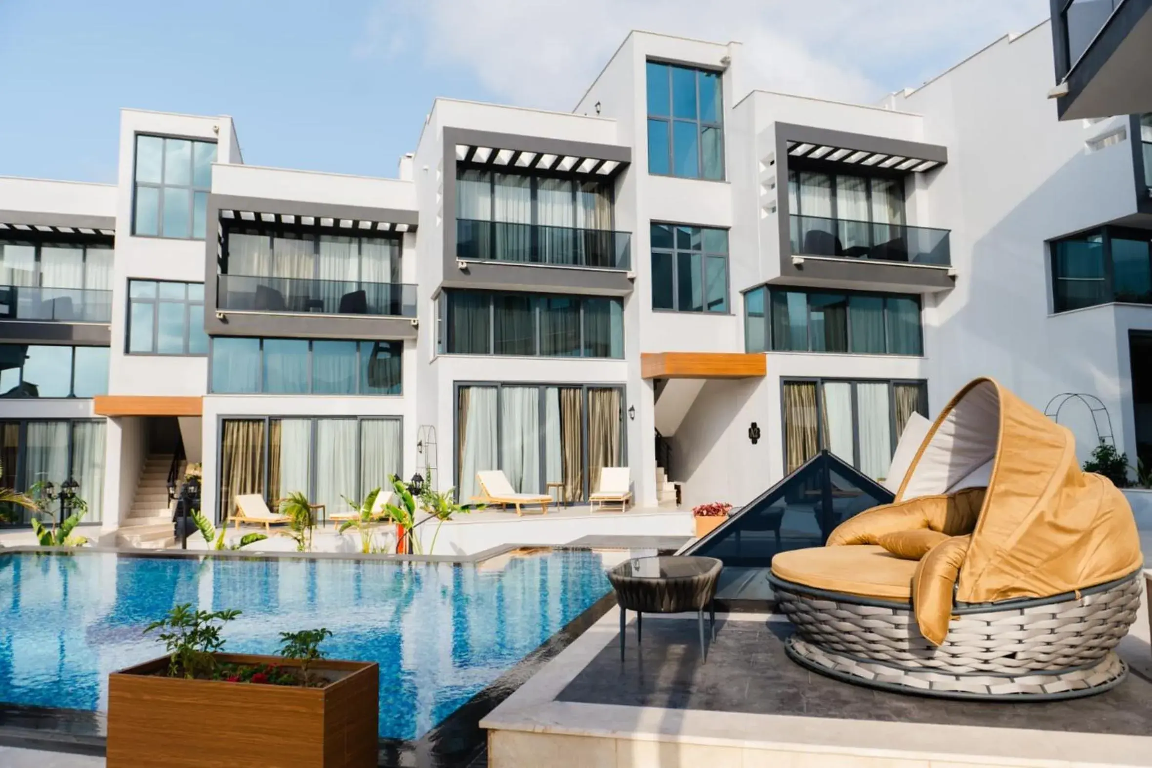 Property building in Del Mare Park Property building in Del Mare Park