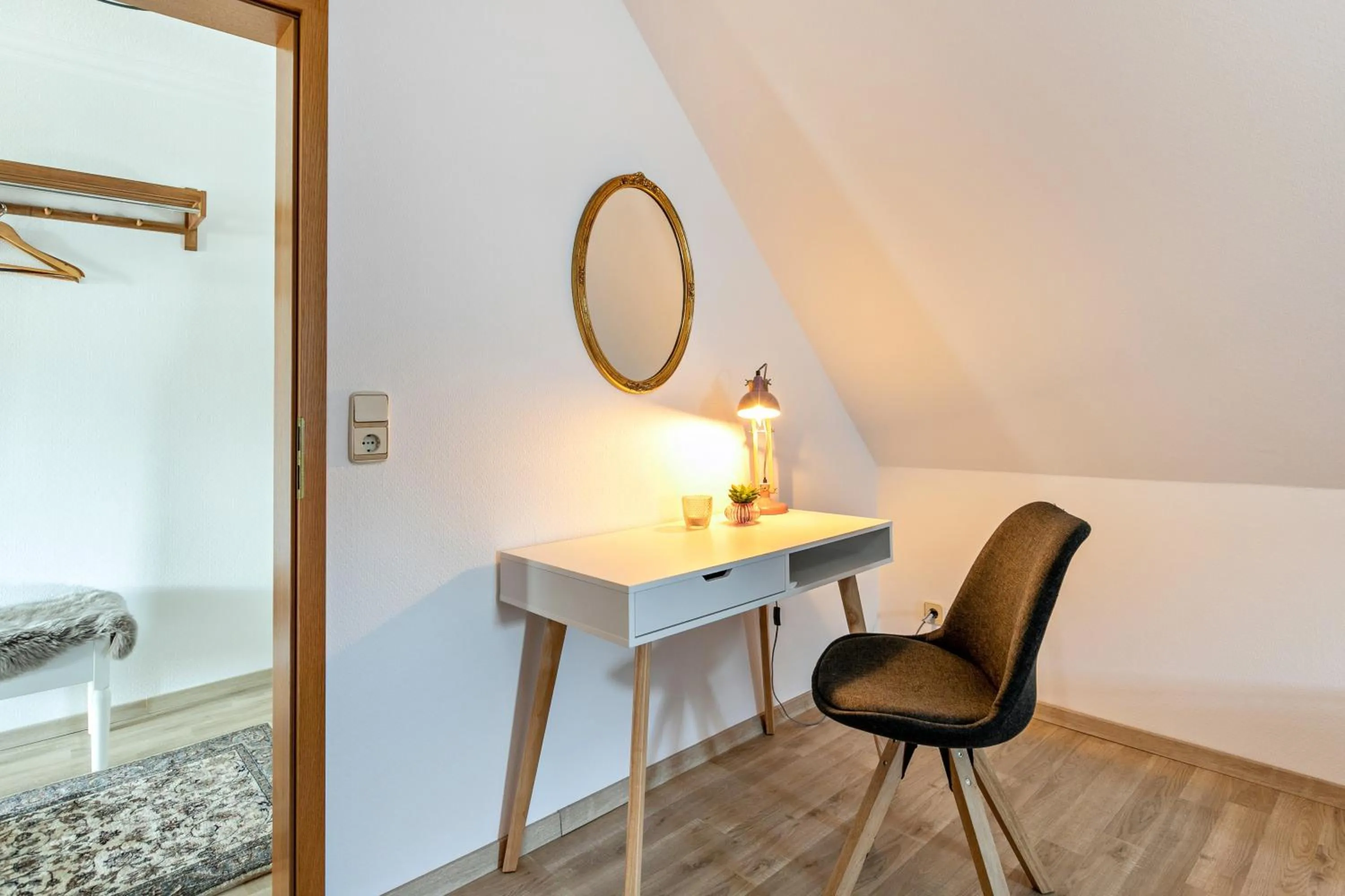 Property building, Bed in Ferienwohnung Meeressand