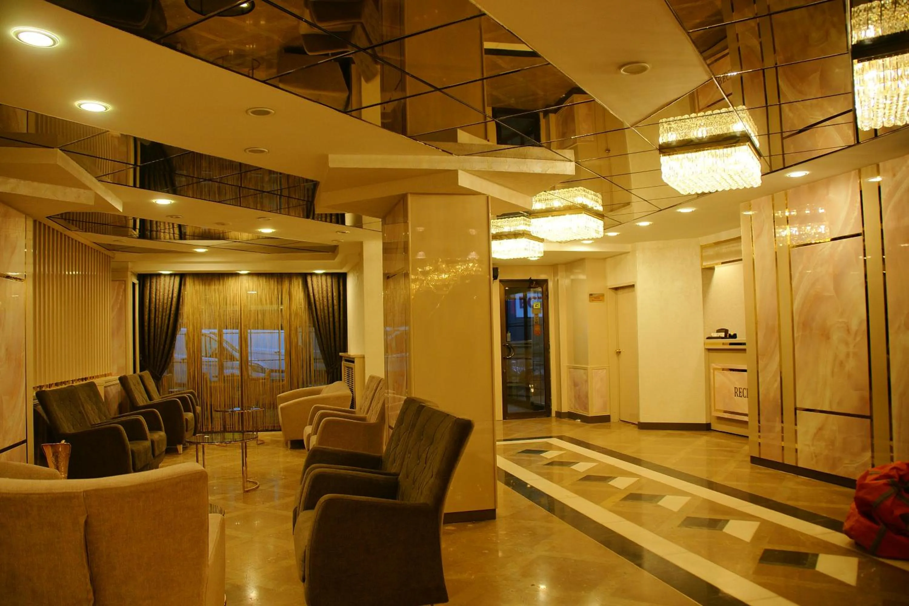 Seating area in alfin otel