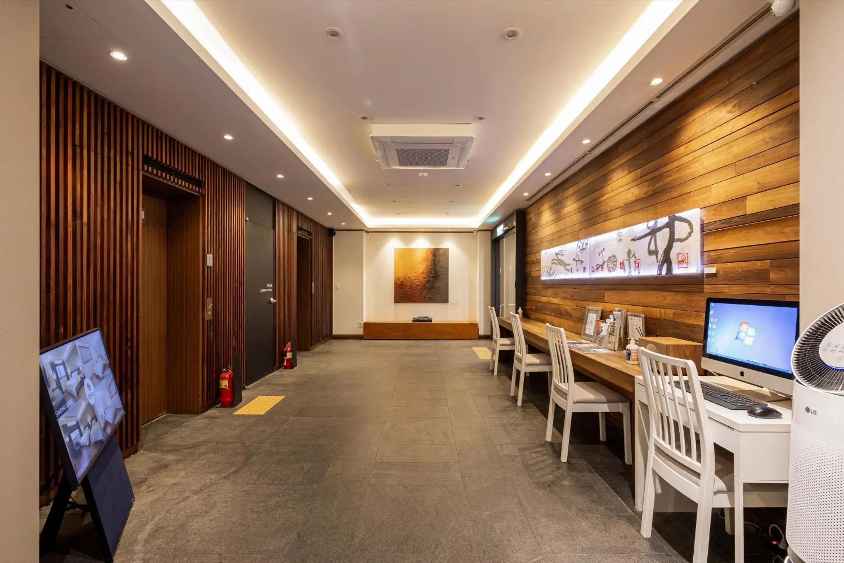 Lobby or reception in Hotel Sunbee Insadong Lobby or reception in Hotel Sunbee Insadong