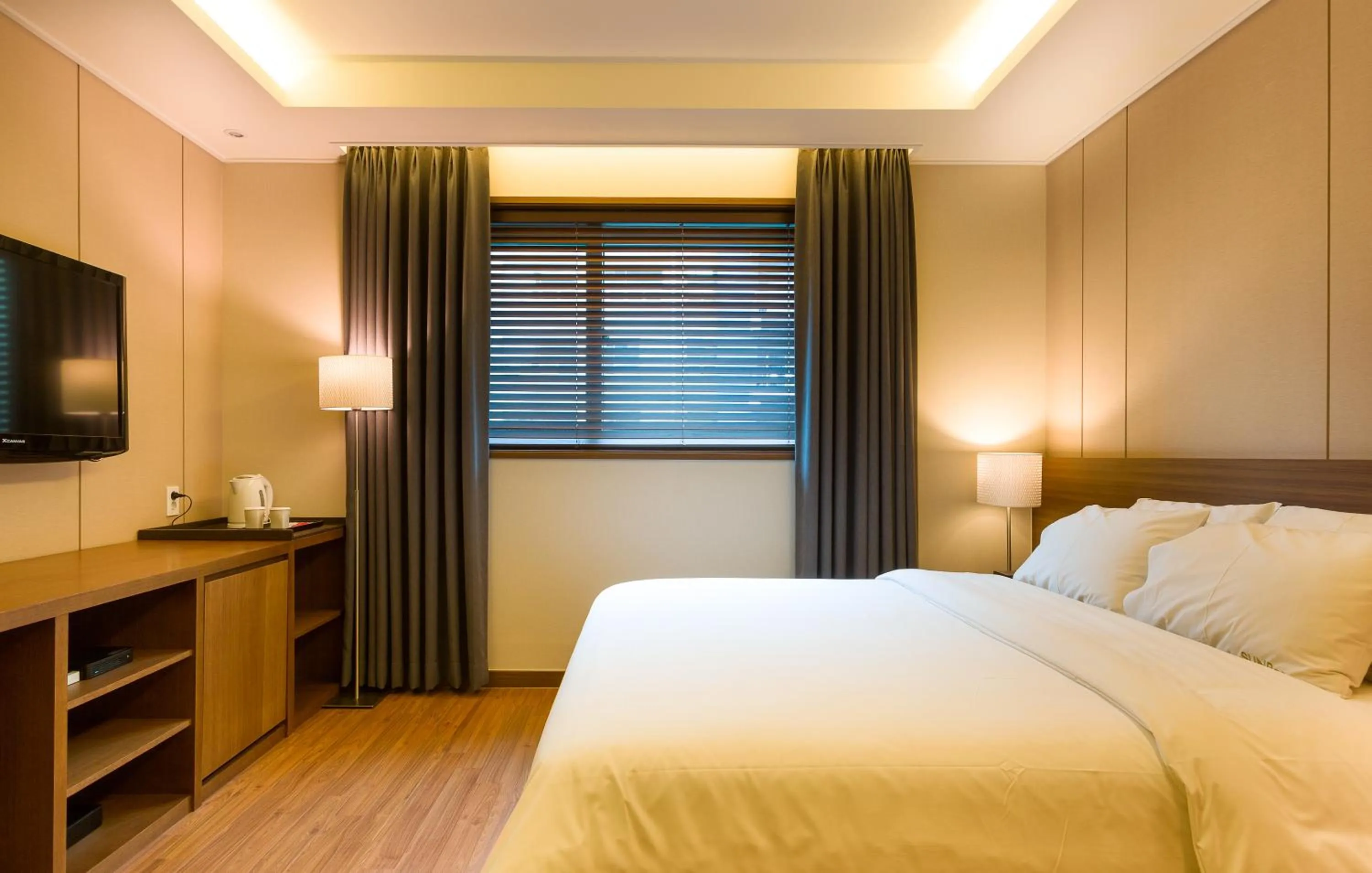 Bedroom, Bed in Hotel Sunbee Insadong