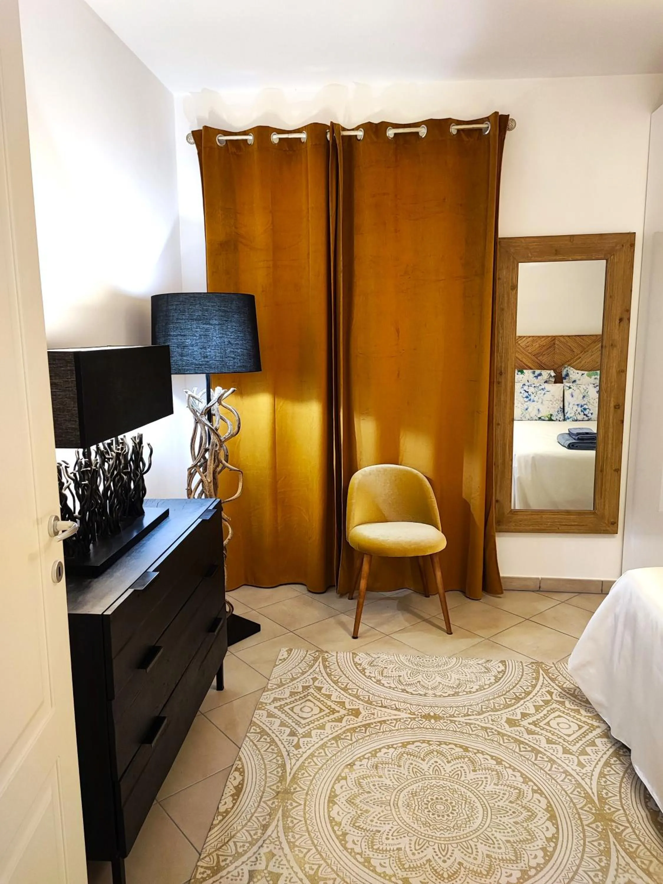 Bed in Il Melograno Apartment (Centro Storico Prato)