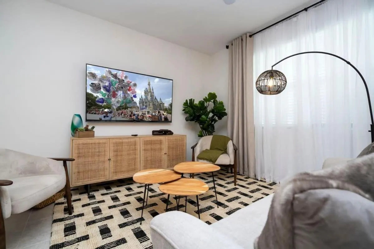 Charming 3Bd Close to Disney at Festival 1026