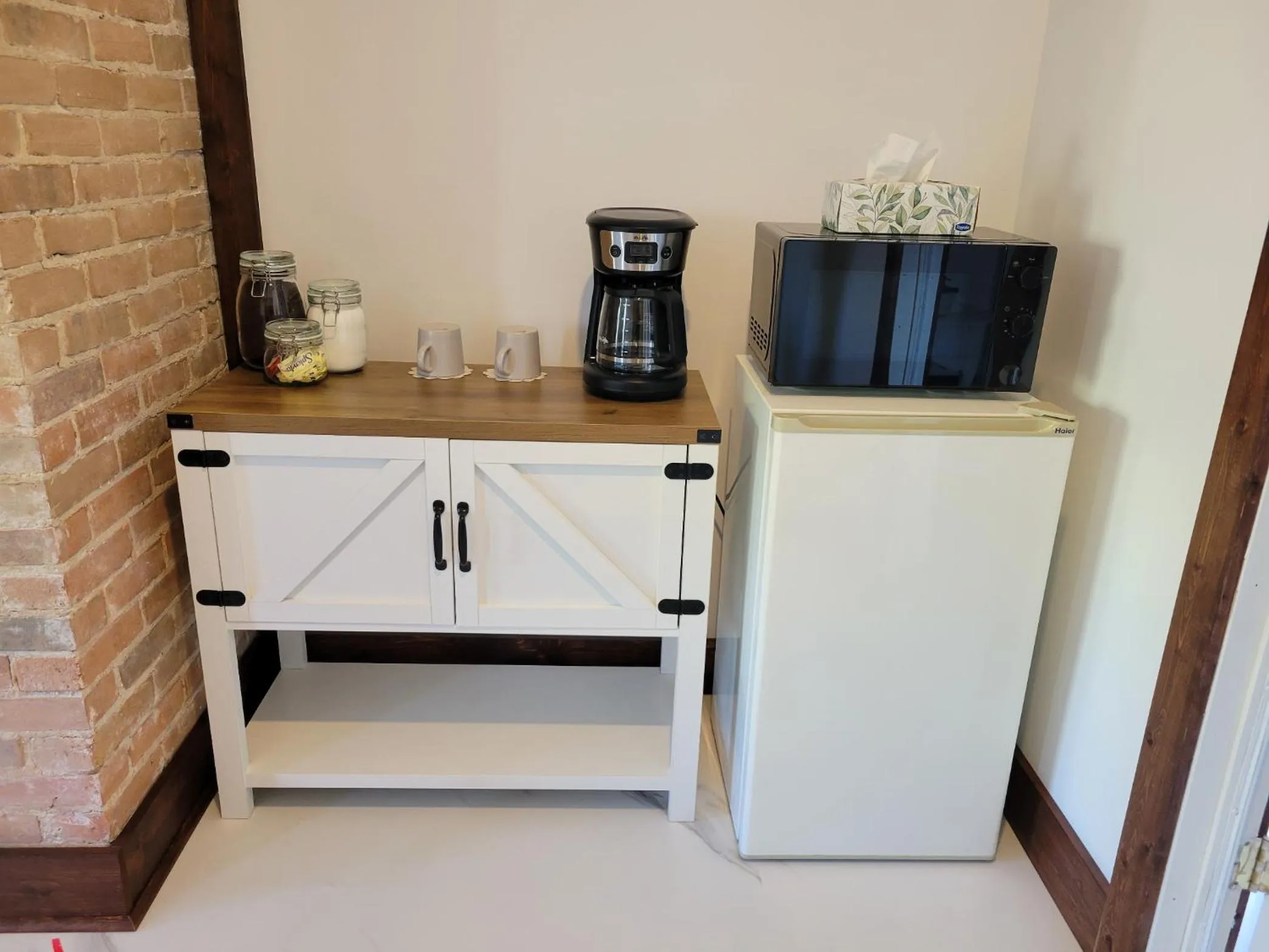 Coffee/tea facilities in Stone House Kenora