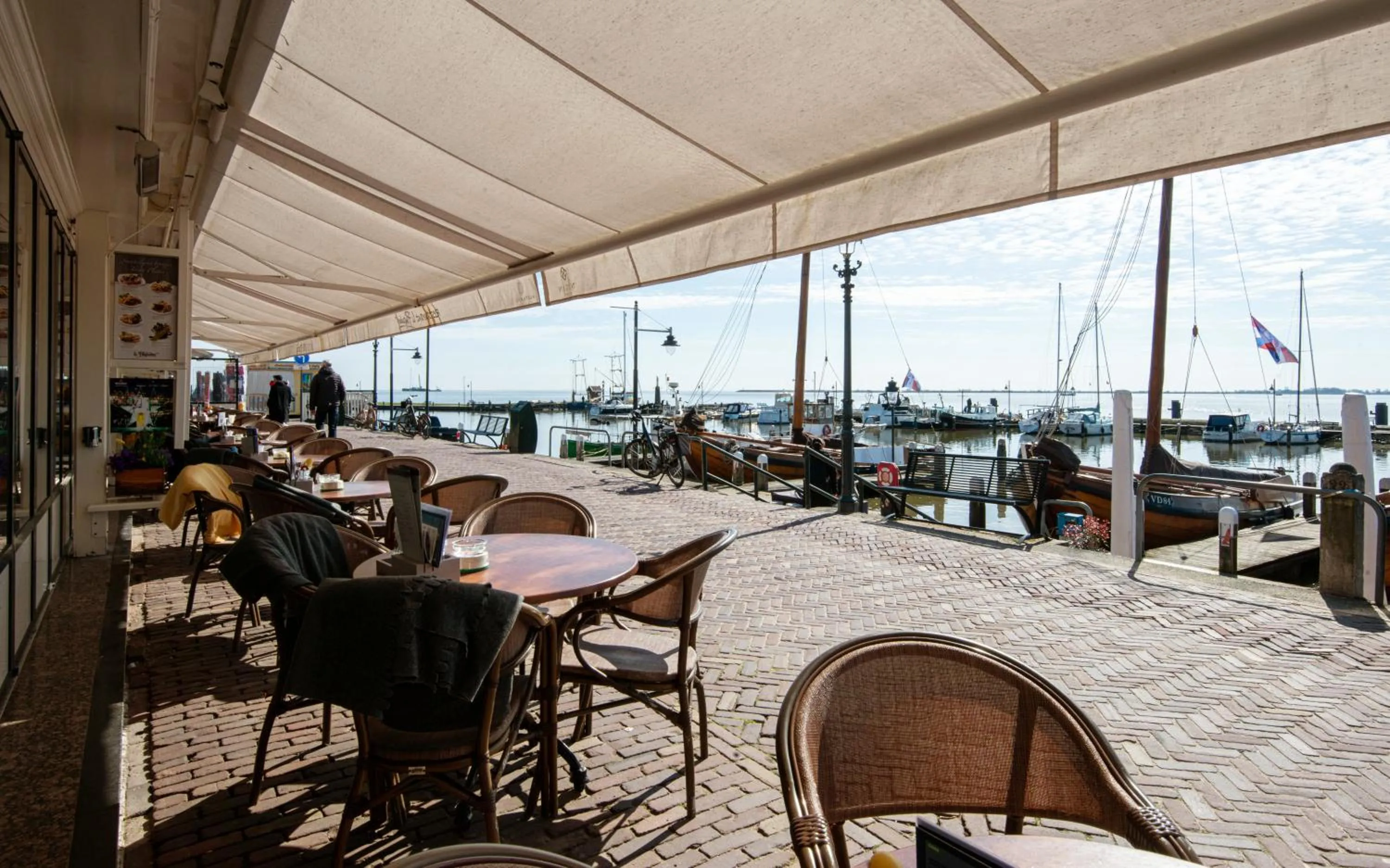 Restaurant/places to eat in Hotel Old Dutch