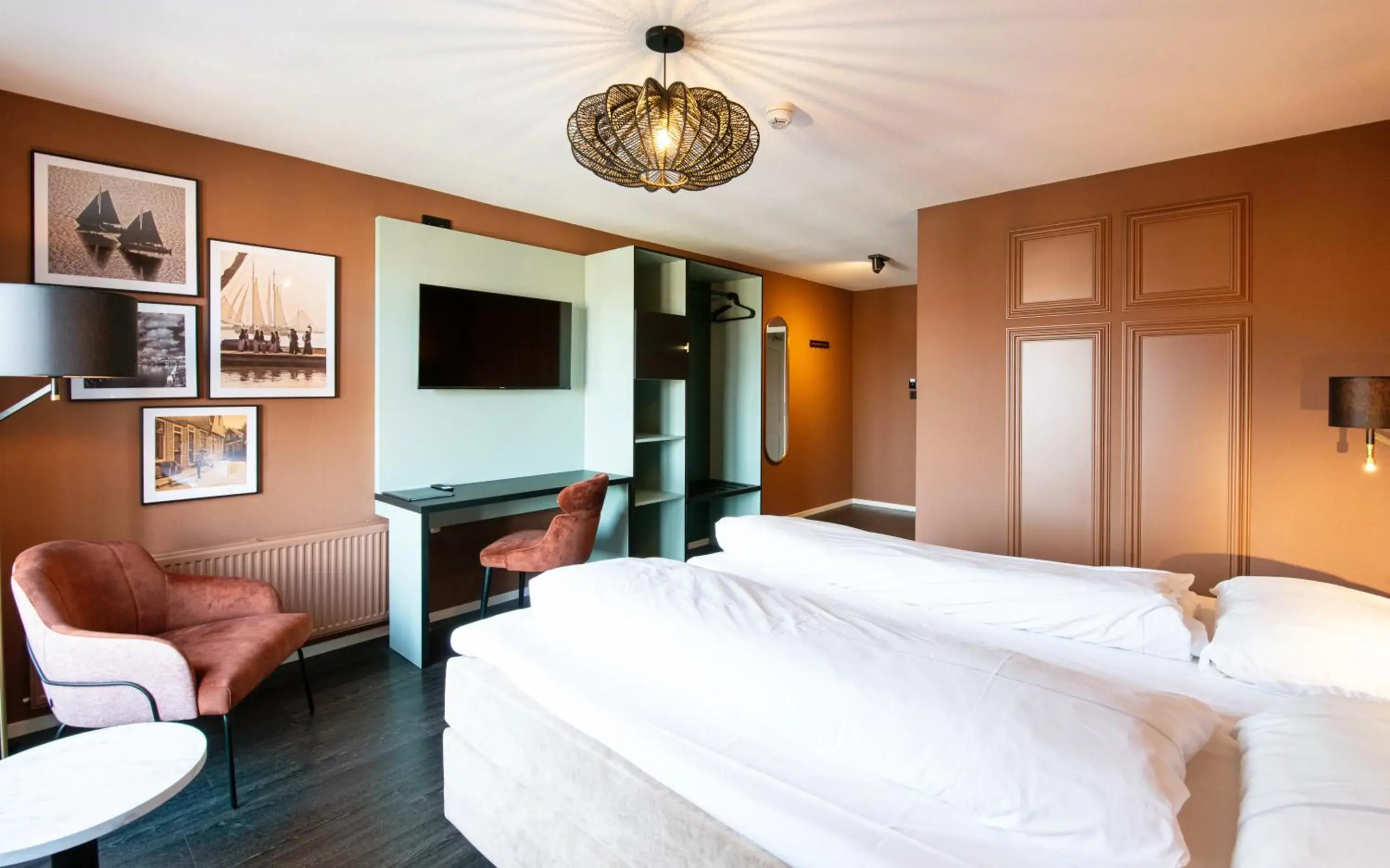 Double Room in Hotel Old Dutch Double Room in Hotel Old Dutch