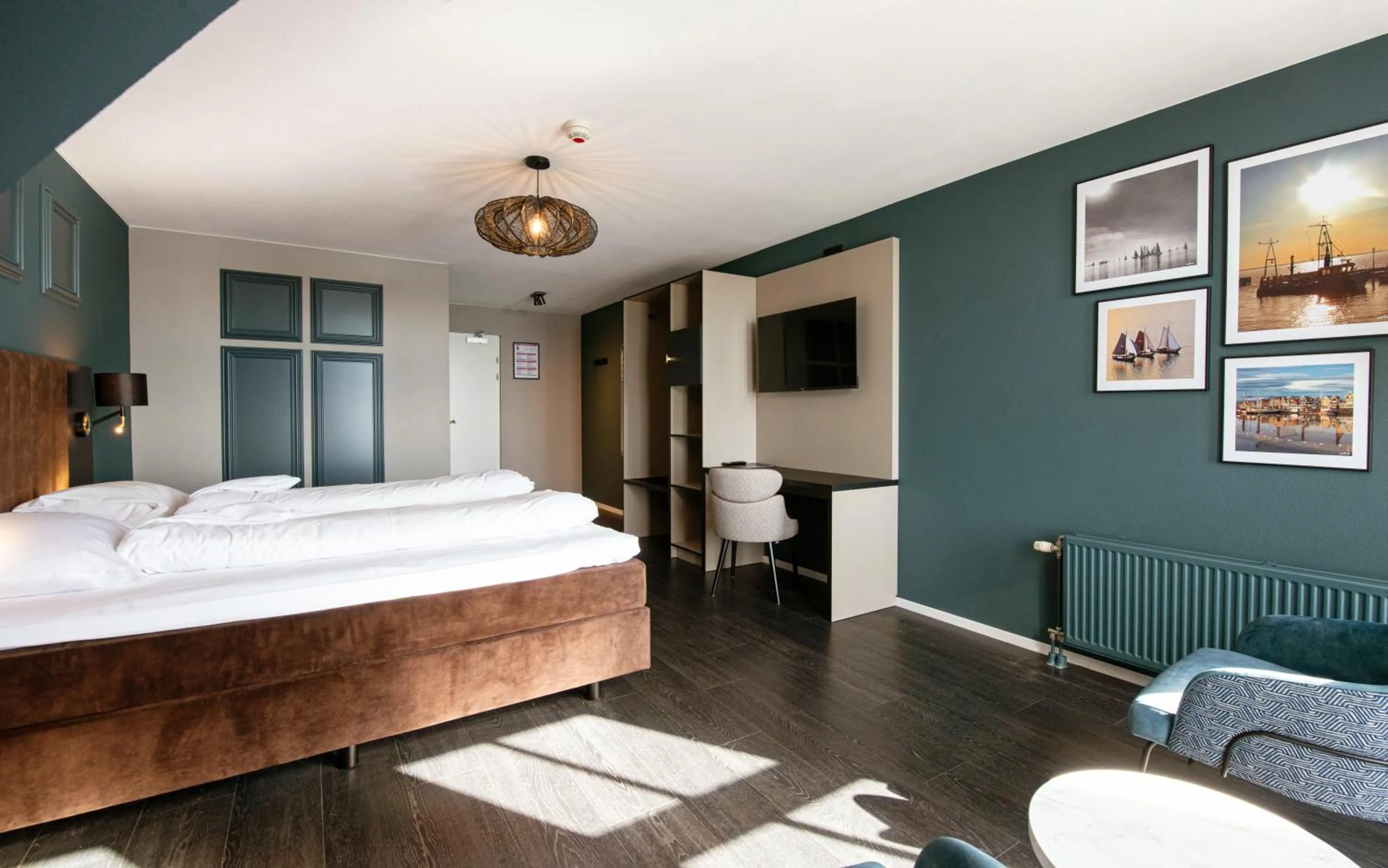 Photo of the whole room, Bed in Hotel Old Dutch