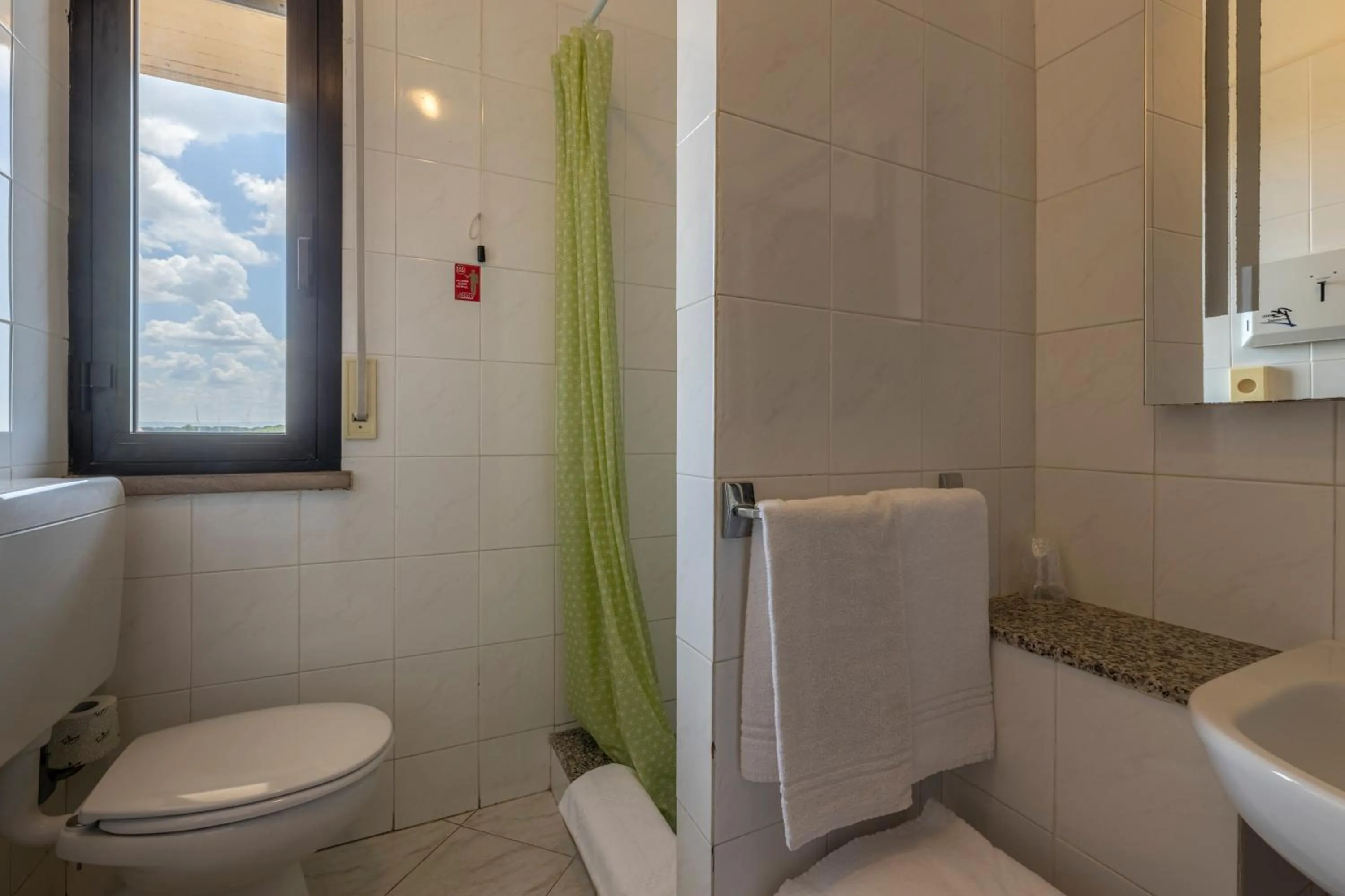 Shower in Hotel Quisisana