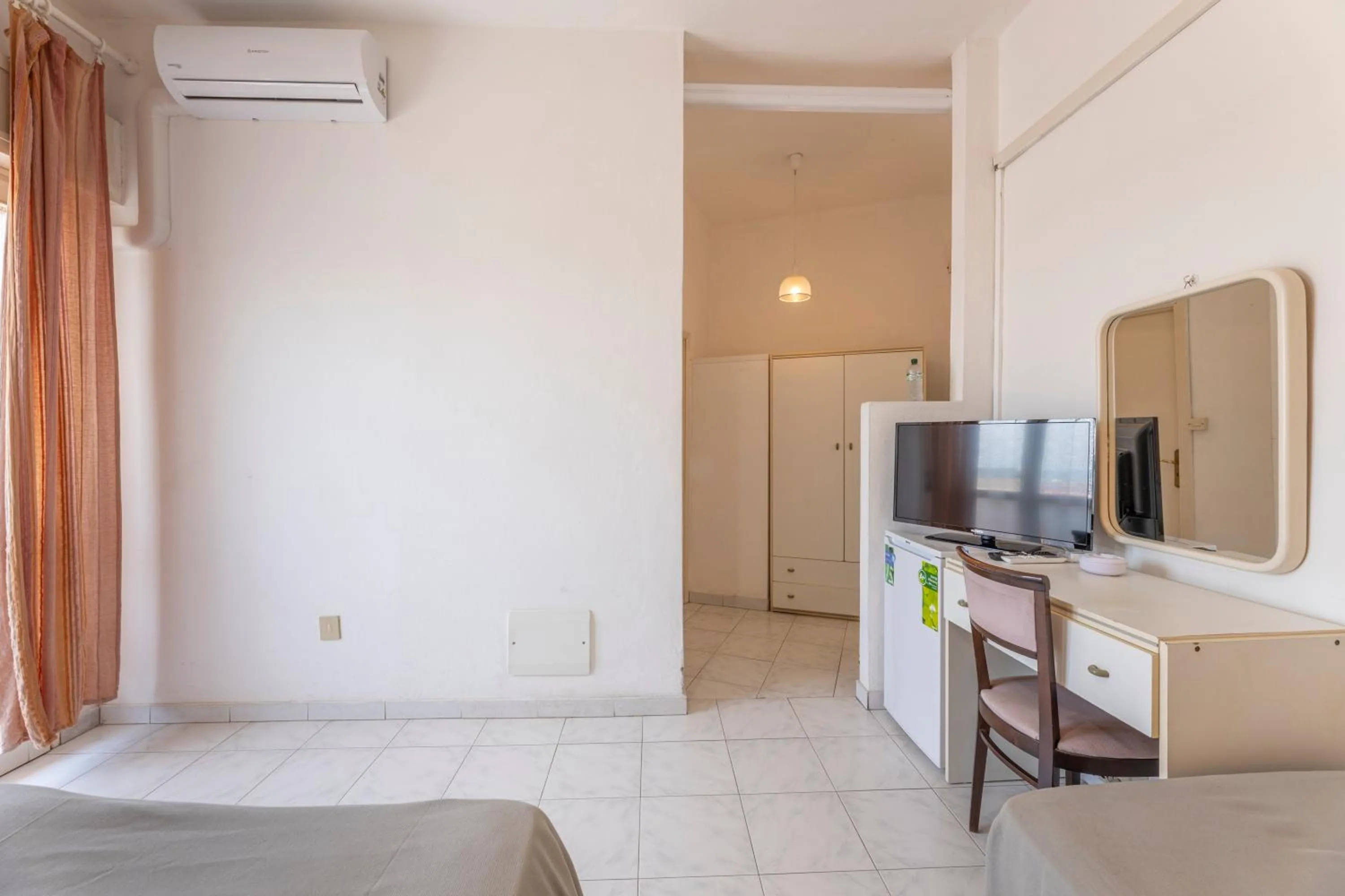 Bedroom, Bed in Hotel Quisisana