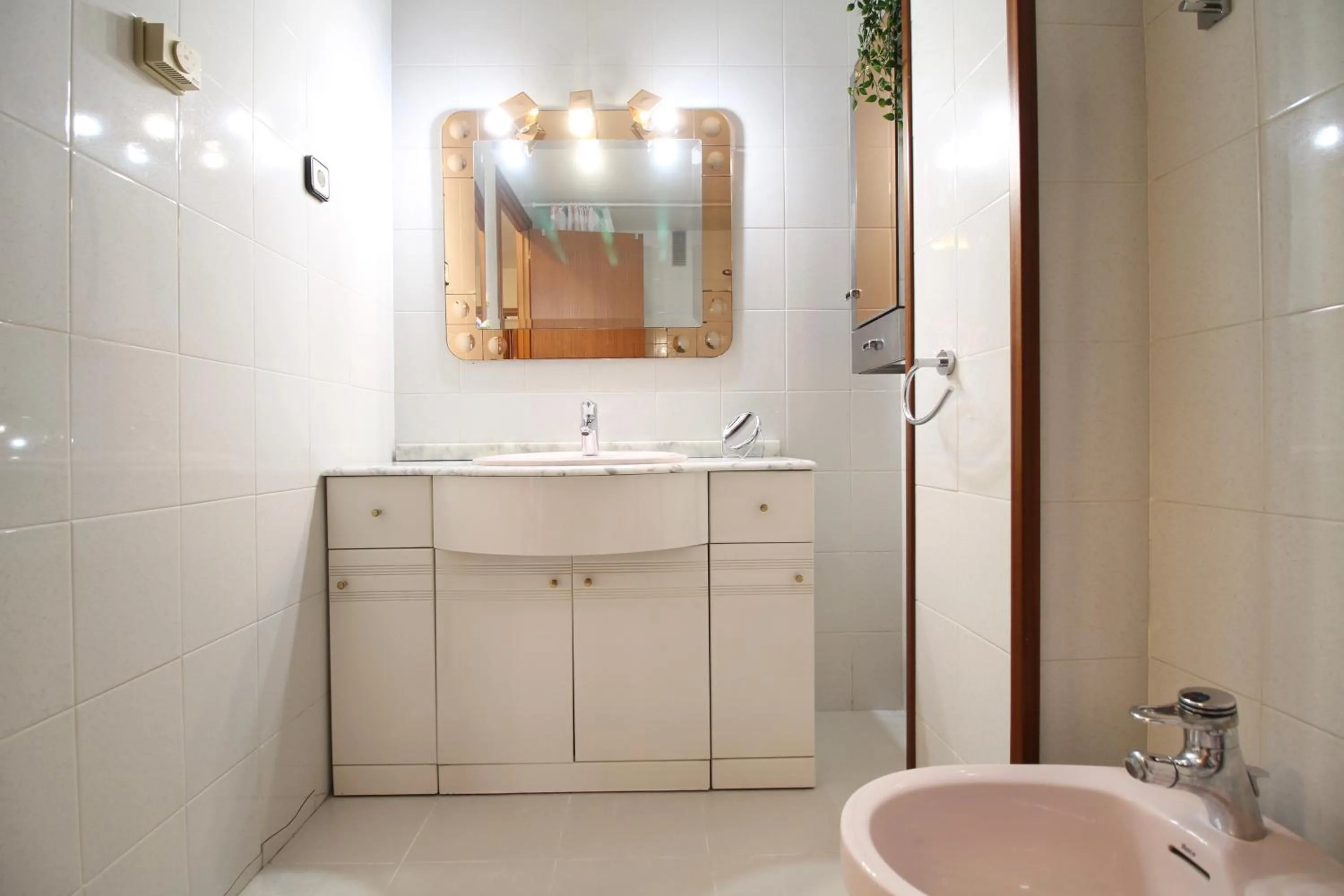 Shower in Mediterranean Way - Anguera