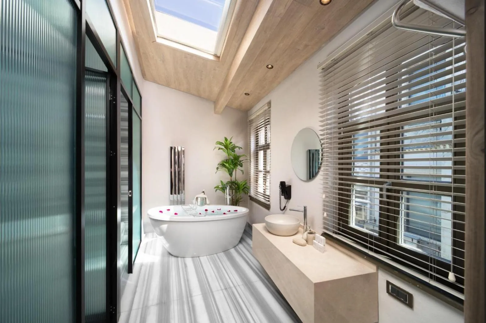 Shower in SYKAI HOTELS PERA