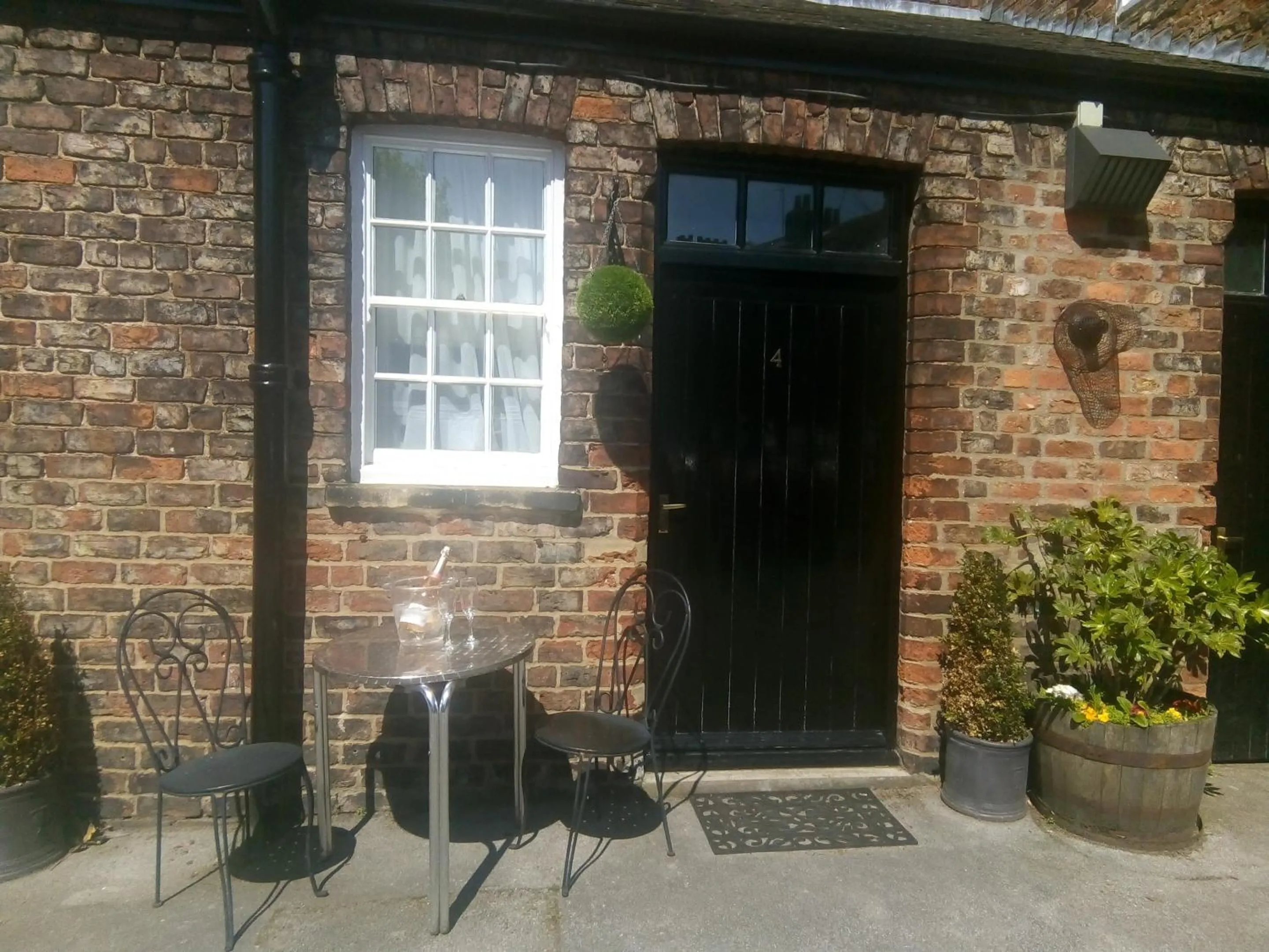 Bedroom in Masons Arms