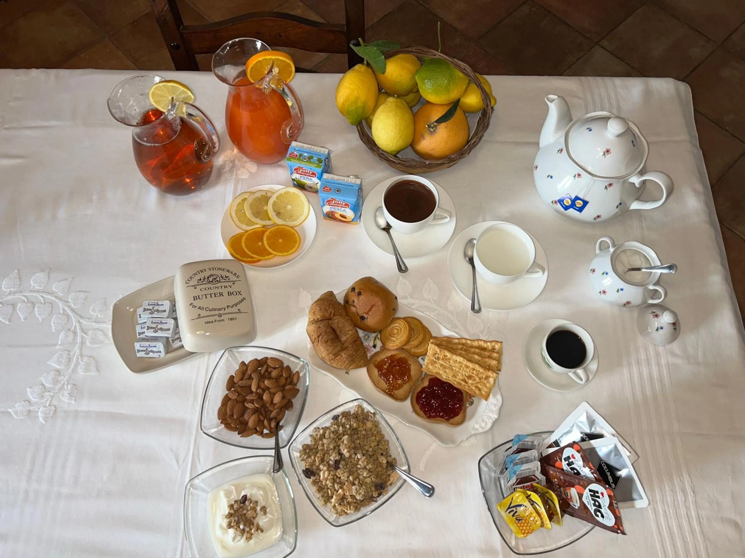 Breakfast in Torre Archirafi Resort