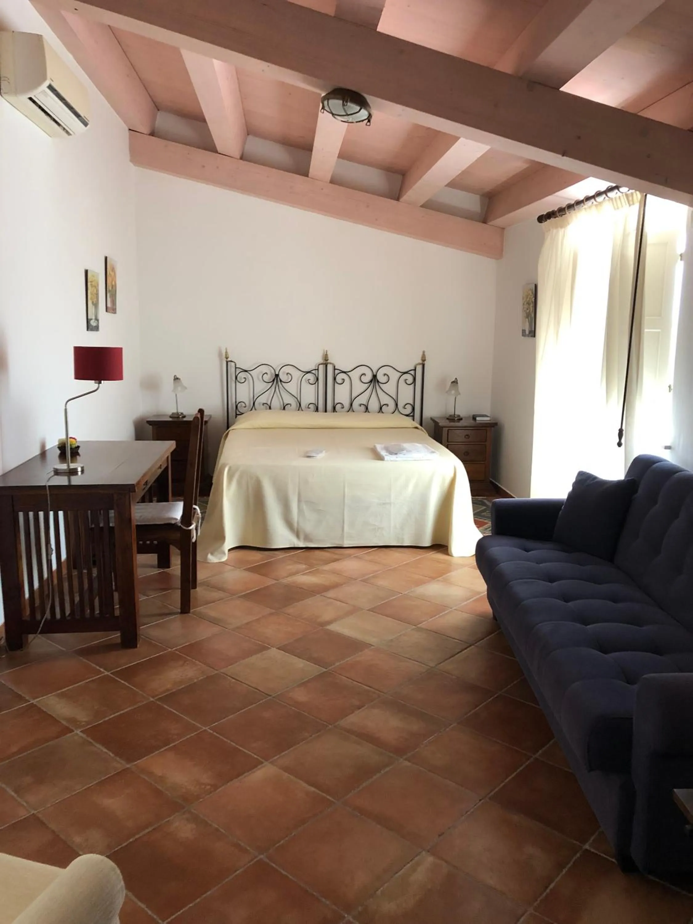 Bedroom, Bed in Torre Archirafi Resort