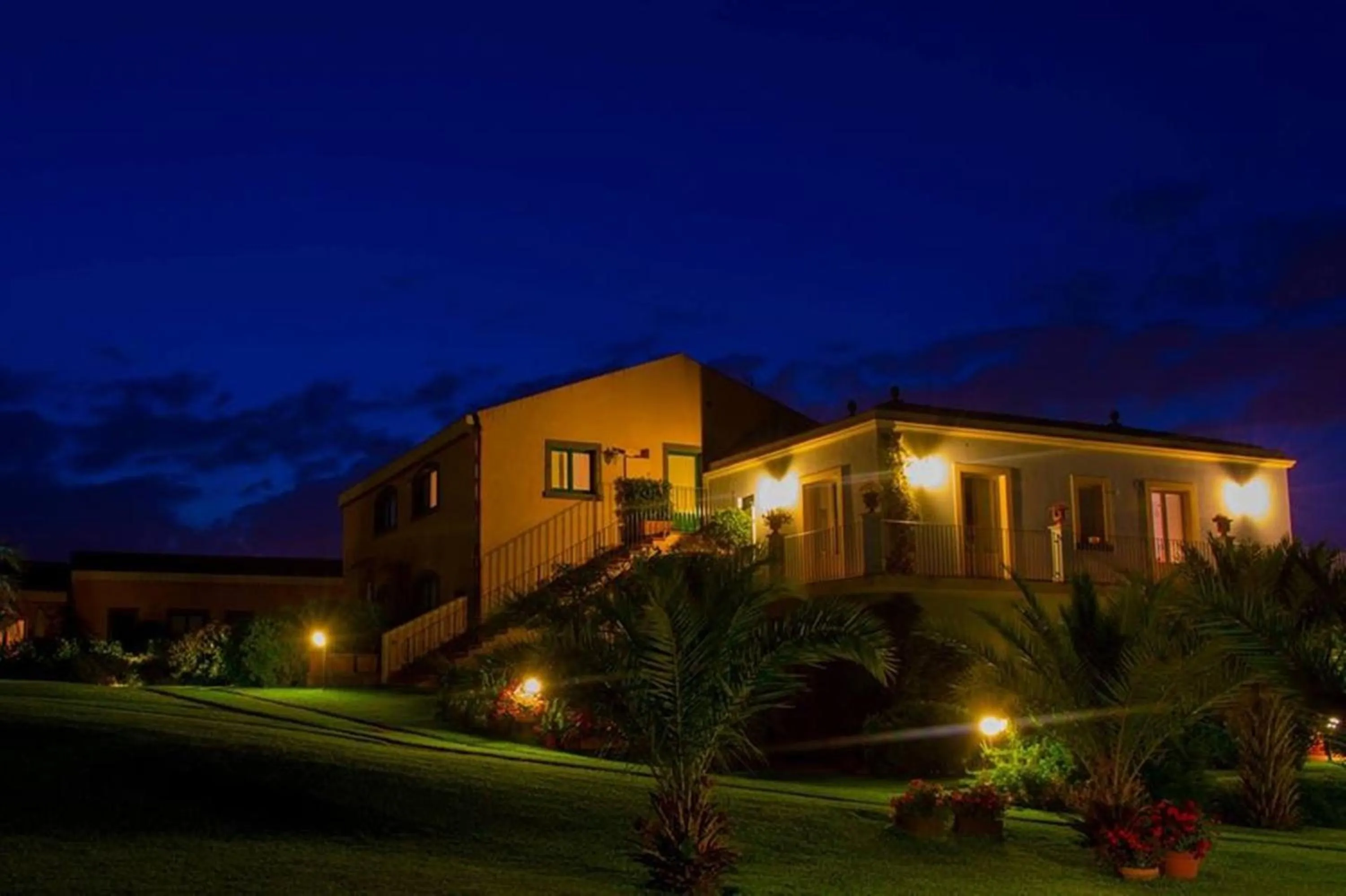 Night in Torre Archirafi Resort