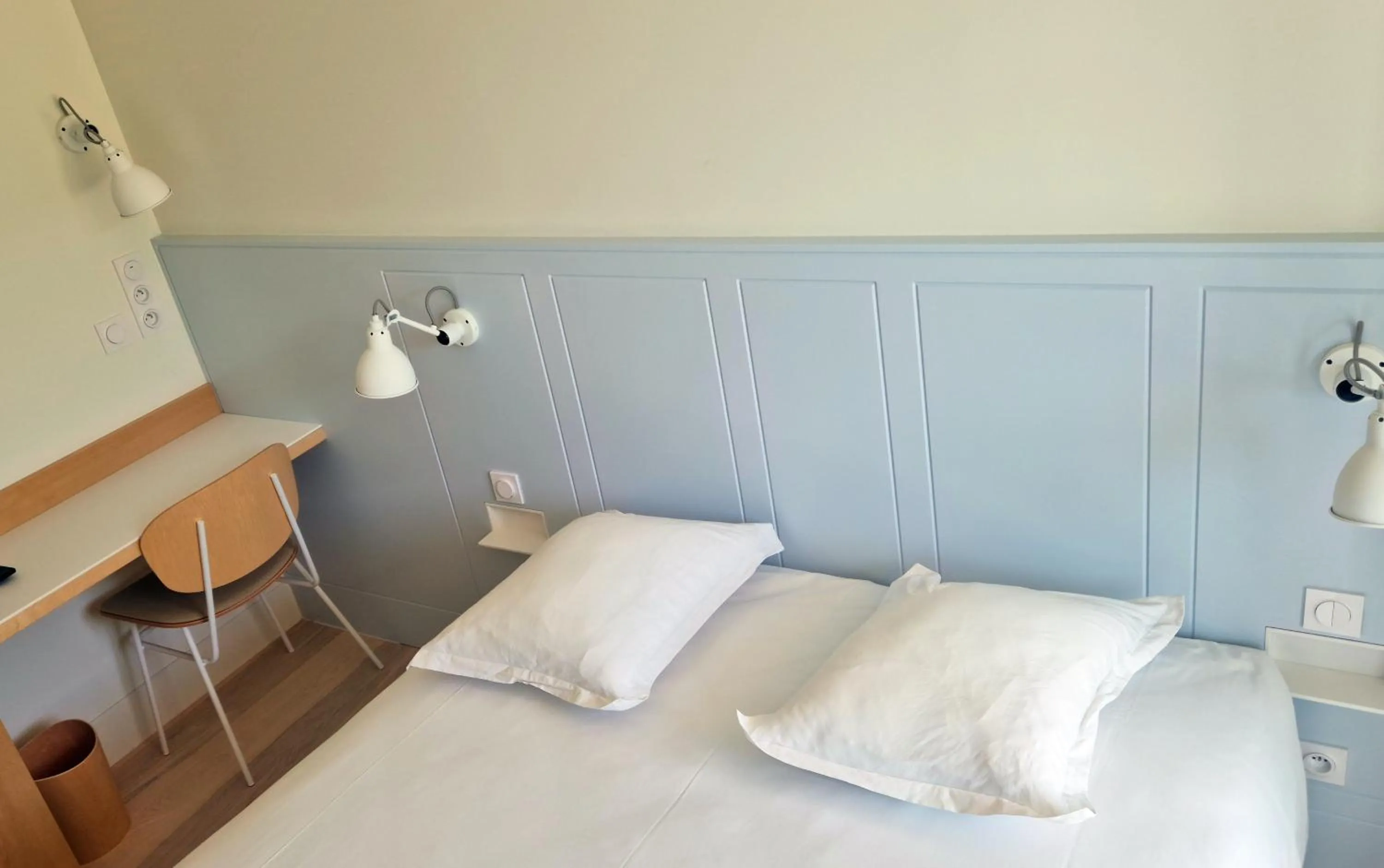 Photo of the whole room, Bed in Beau Rivage