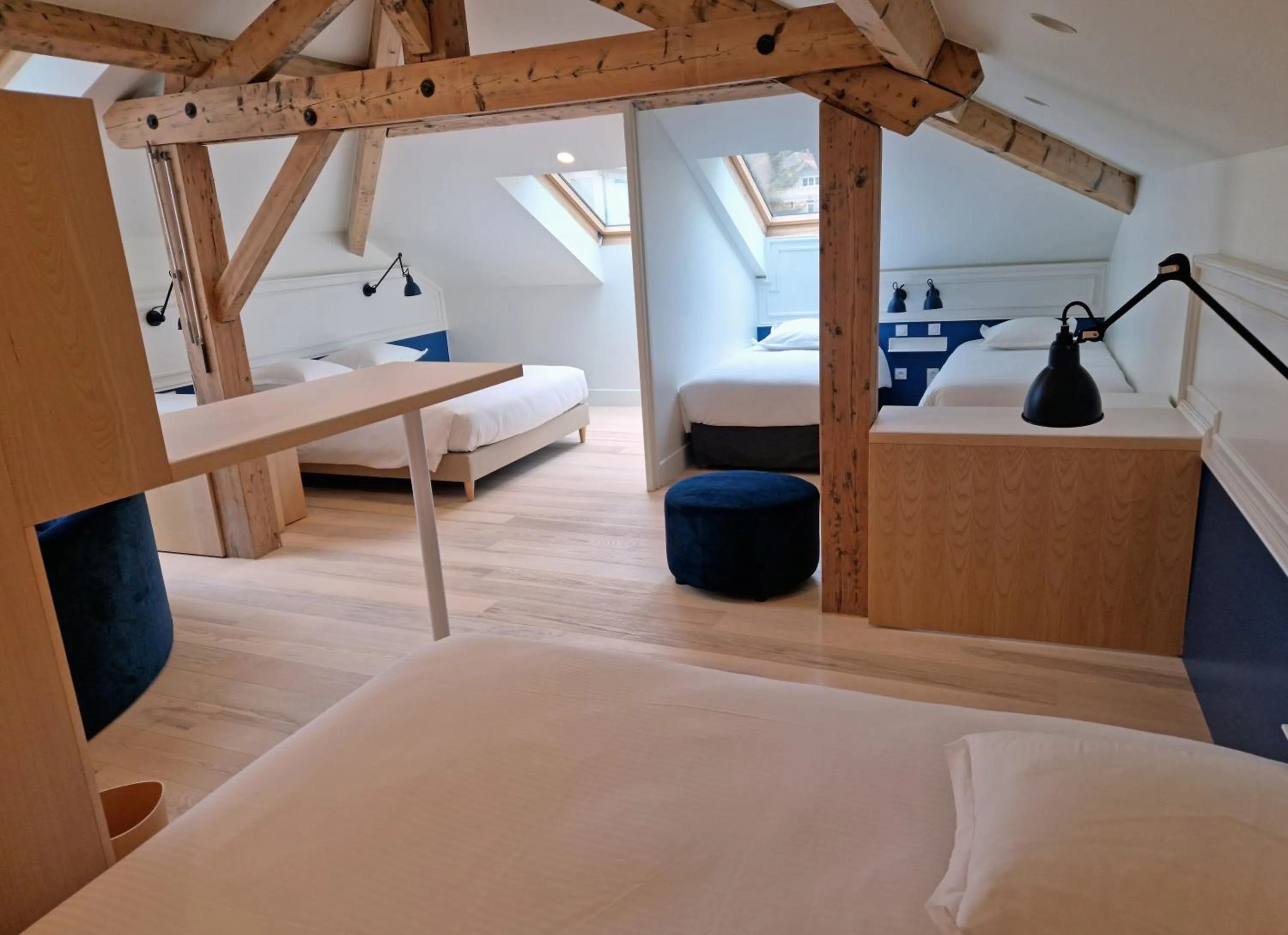 Photo of the whole room, Bed in Beau Rivage