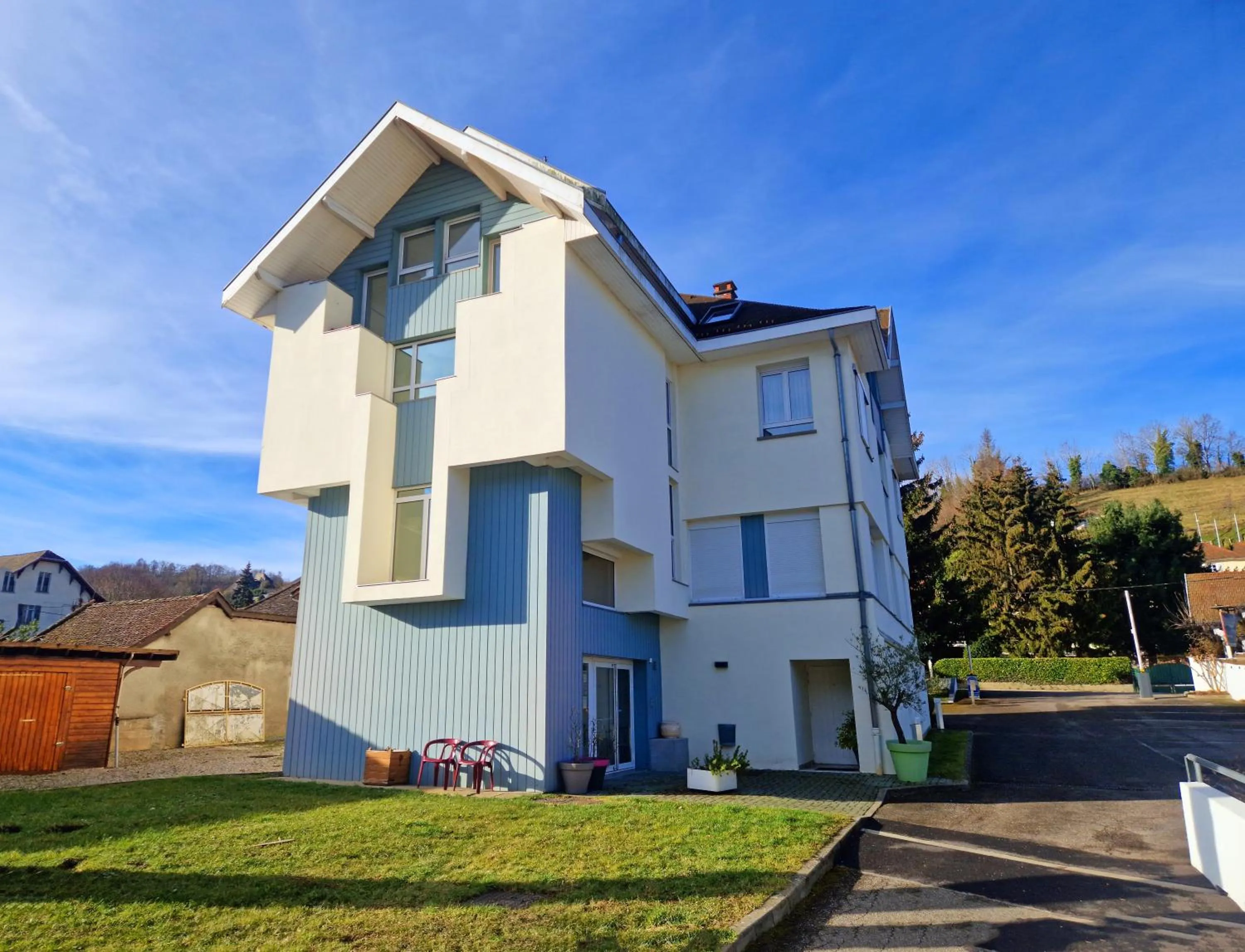 Property building in Beau Rivage