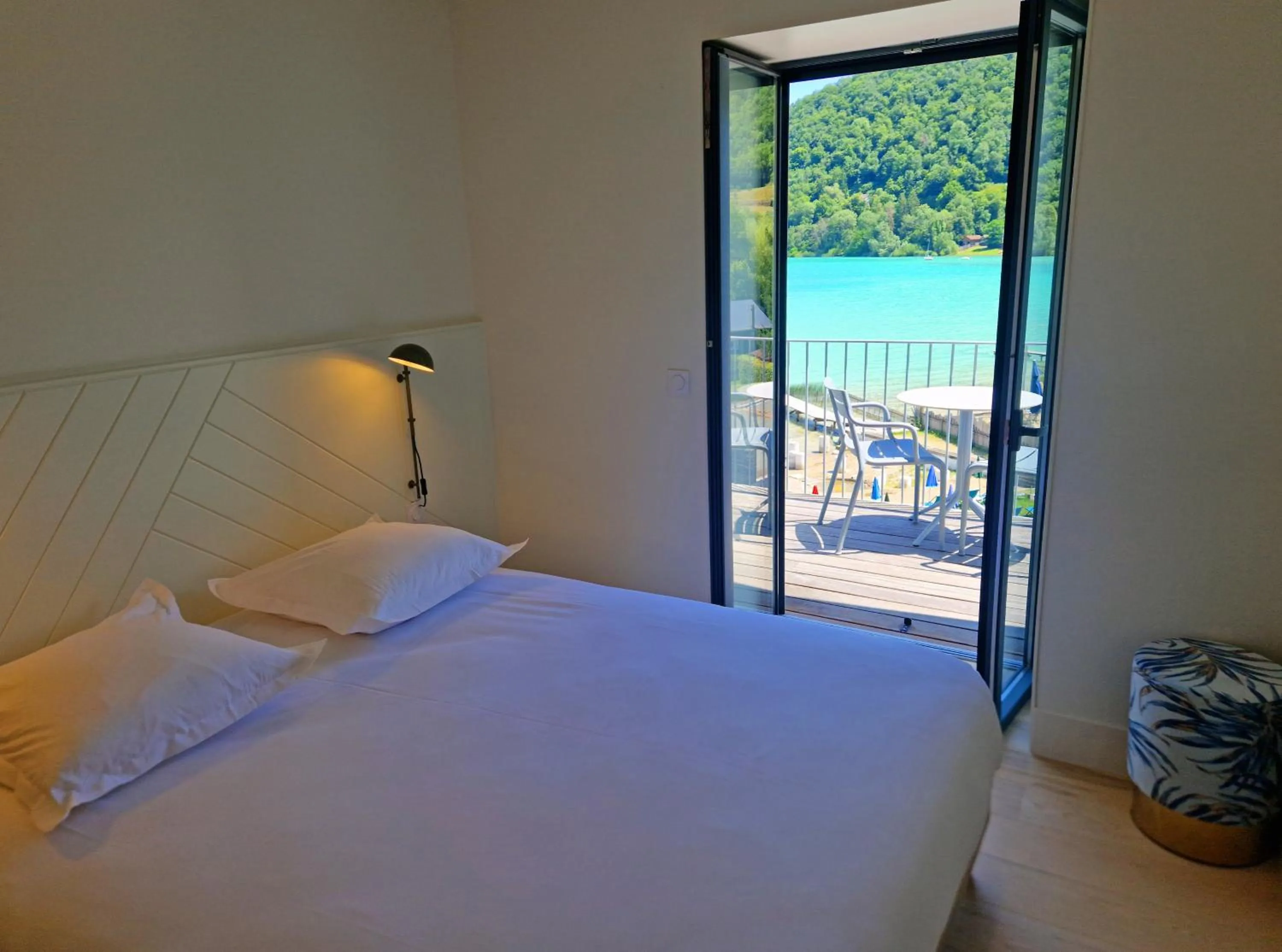 Photo of the whole room, Bed in Beau Rivage