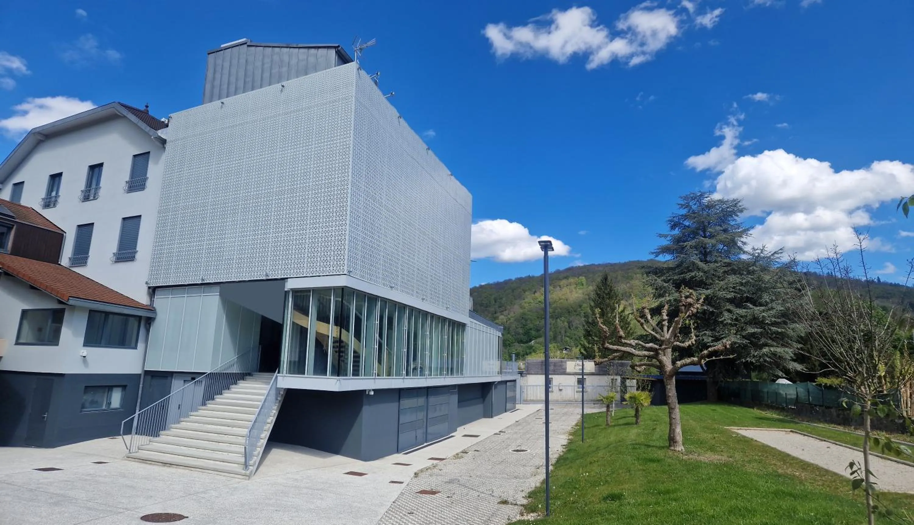 Property building in Beau Rivage