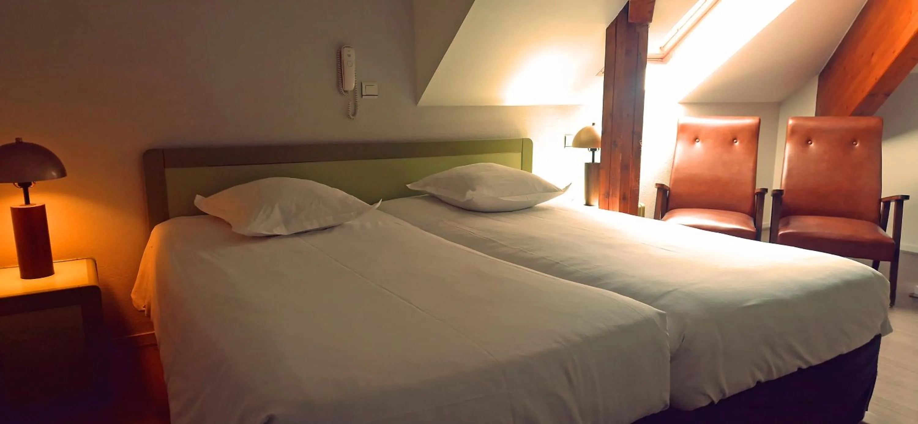 Photo of the whole room, Bed in Beau Rivage