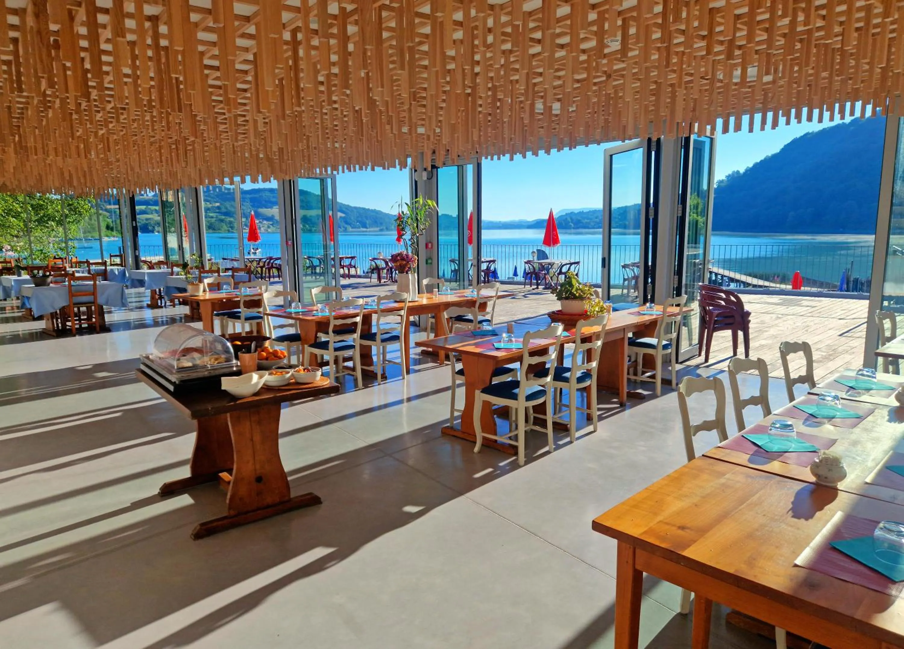 Buffet breakfast in Beau Rivage