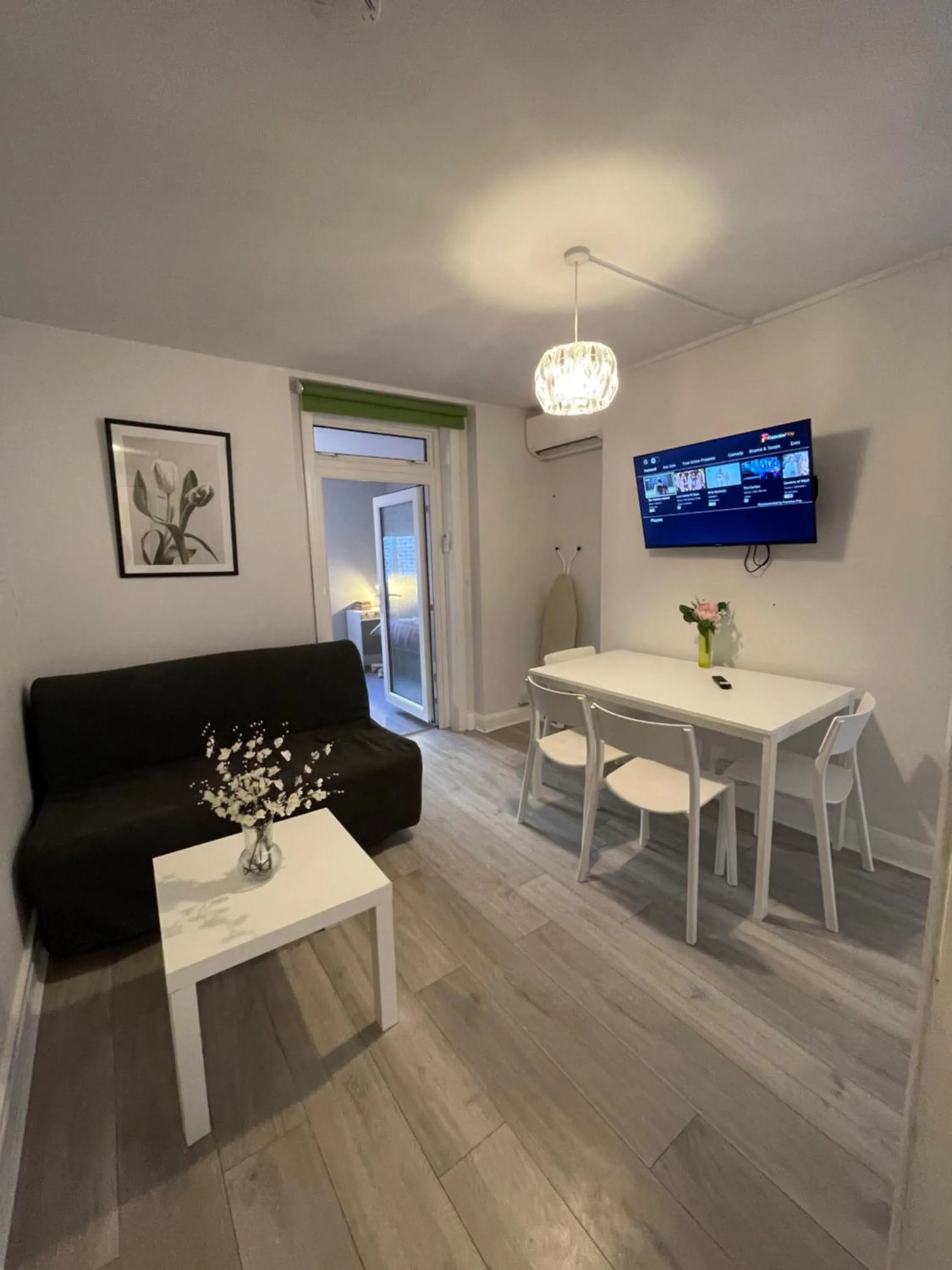 TV and multimedia in Chamberlayne Inn