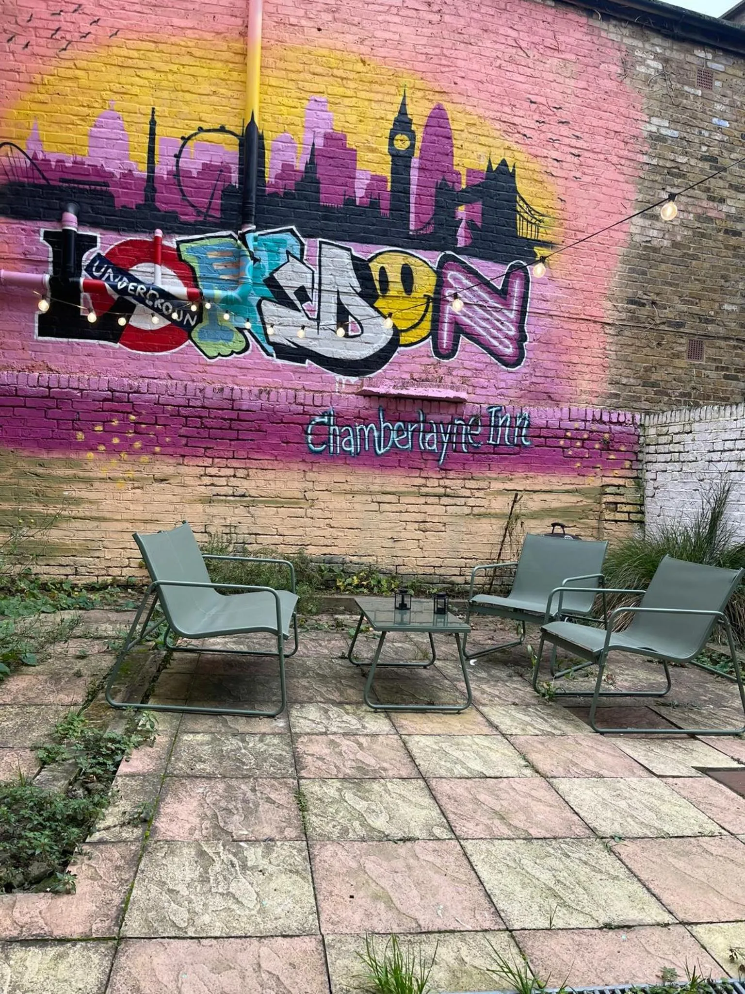 Patio in Chamberlayne Inn