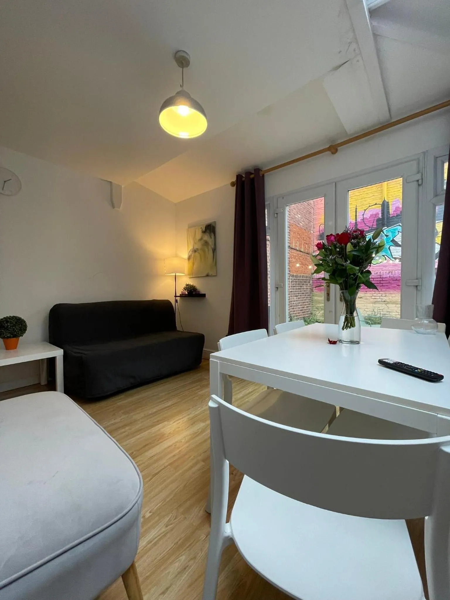 Bed in Chamberlayne Inn