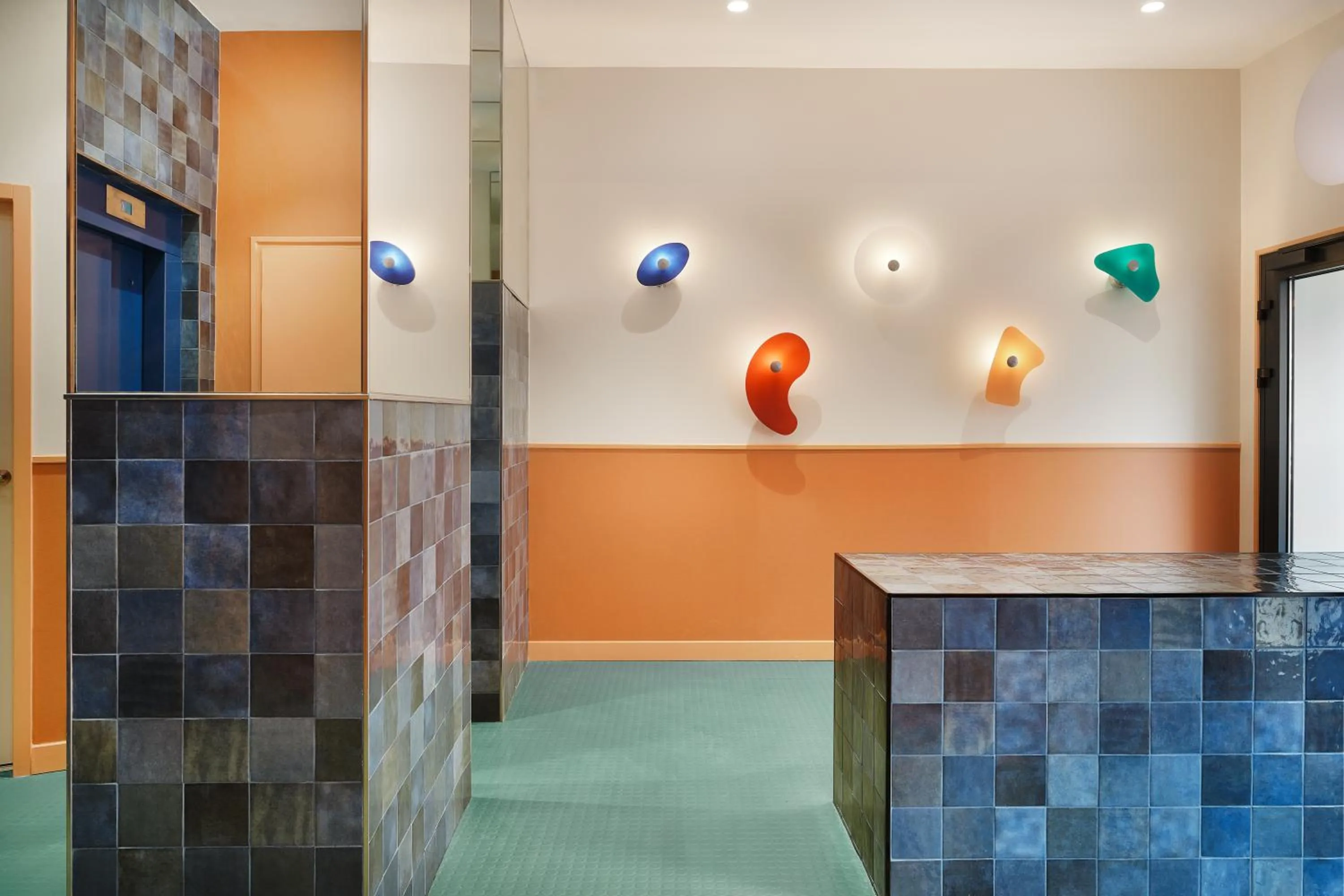 Property building in Edgar Suites Montmartre - Paul Albert