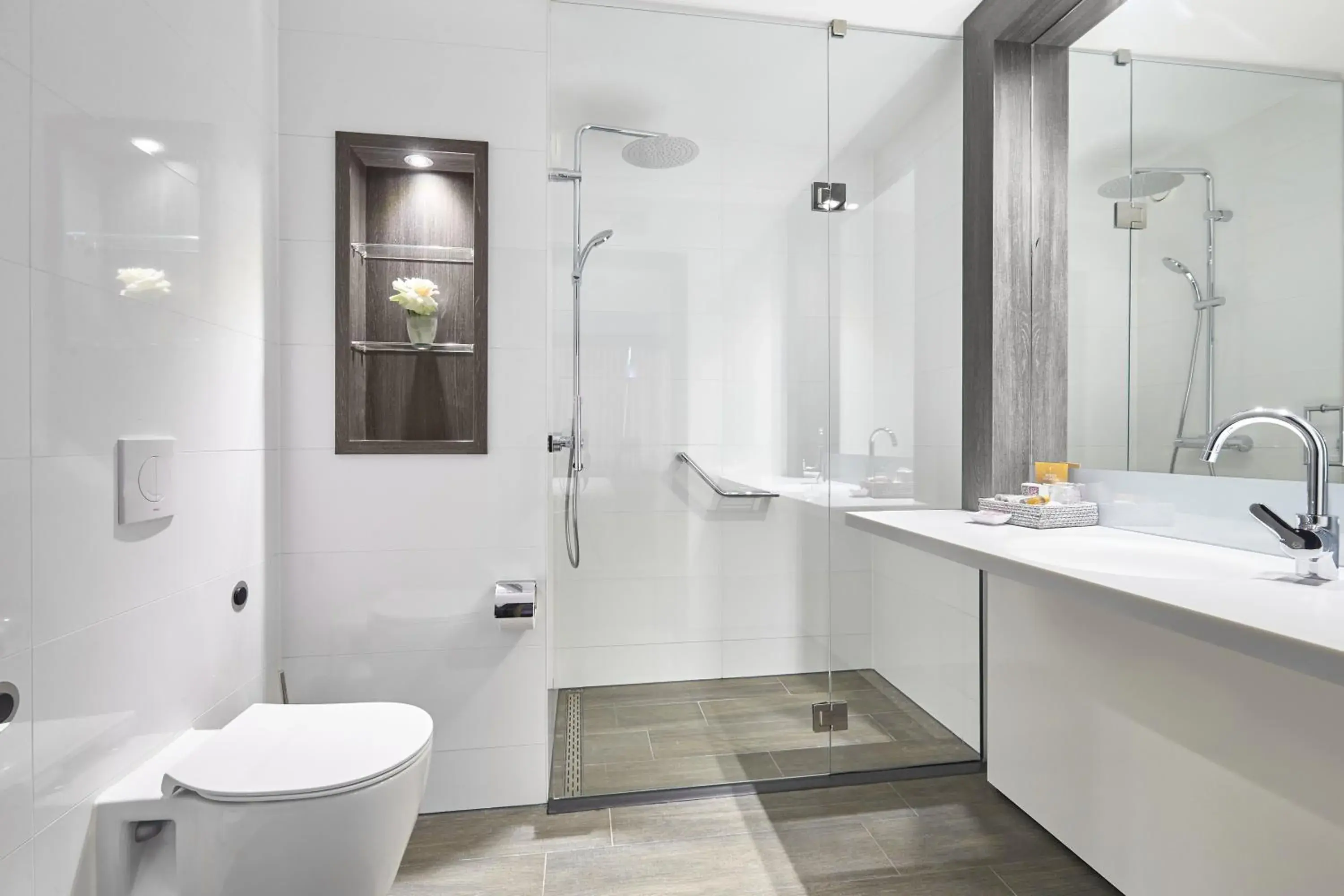 Family Room (4 Adults) in Van der Valk Hotel Tiel Family Room (4 Adults) in Van der Valk Hotel Tiel