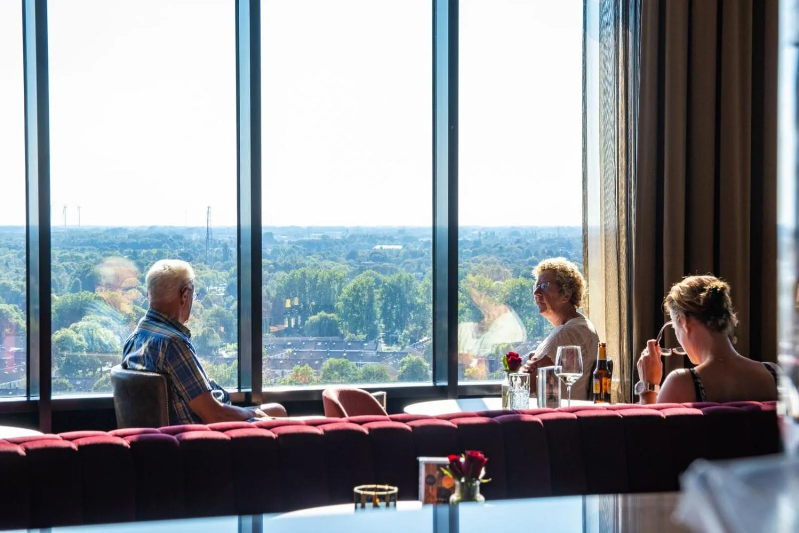 Restaurant/places to eat in Van der Valk Hotel Tiel