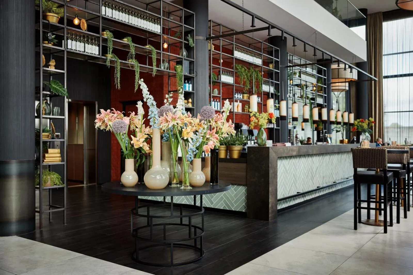 Restaurant/places to eat in Van der Valk Hotel Tiel