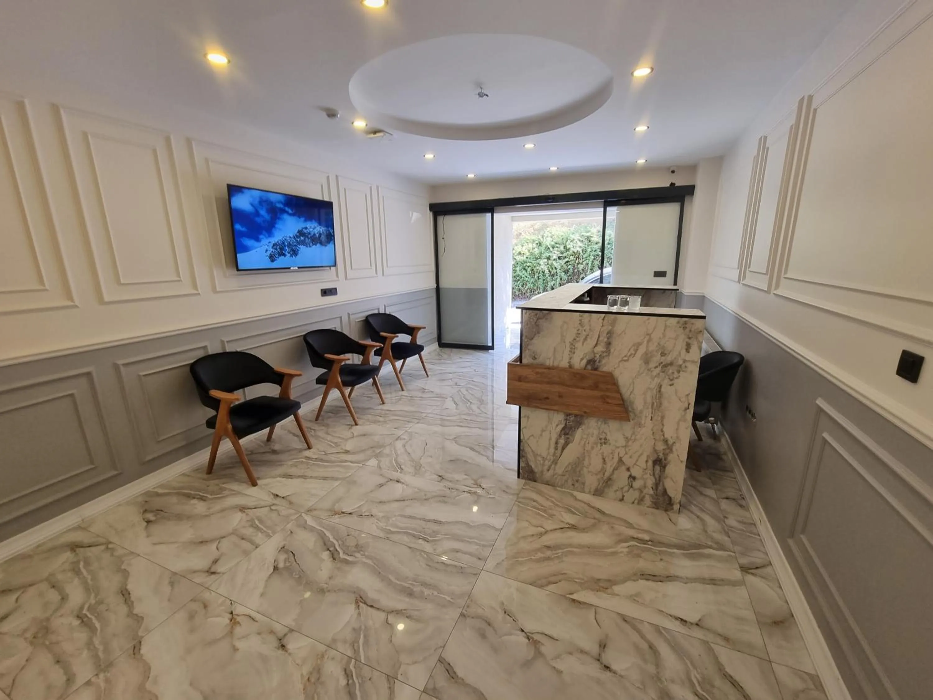 Elite Park Hotel & Suites