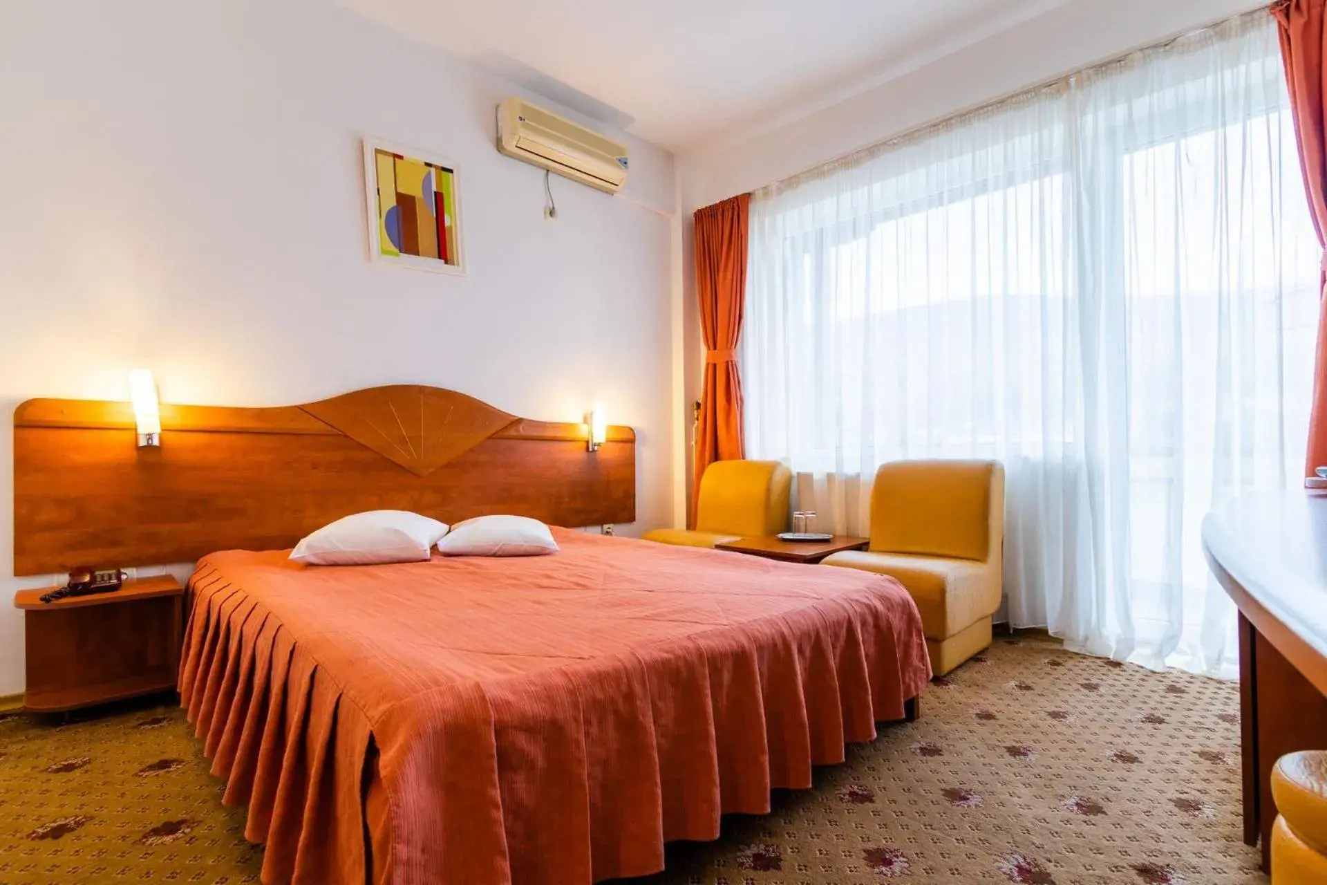 Standard Double or Twin Room with Balcony in Hotel President Standard Double or Twin Room with Balcony in Hotel President