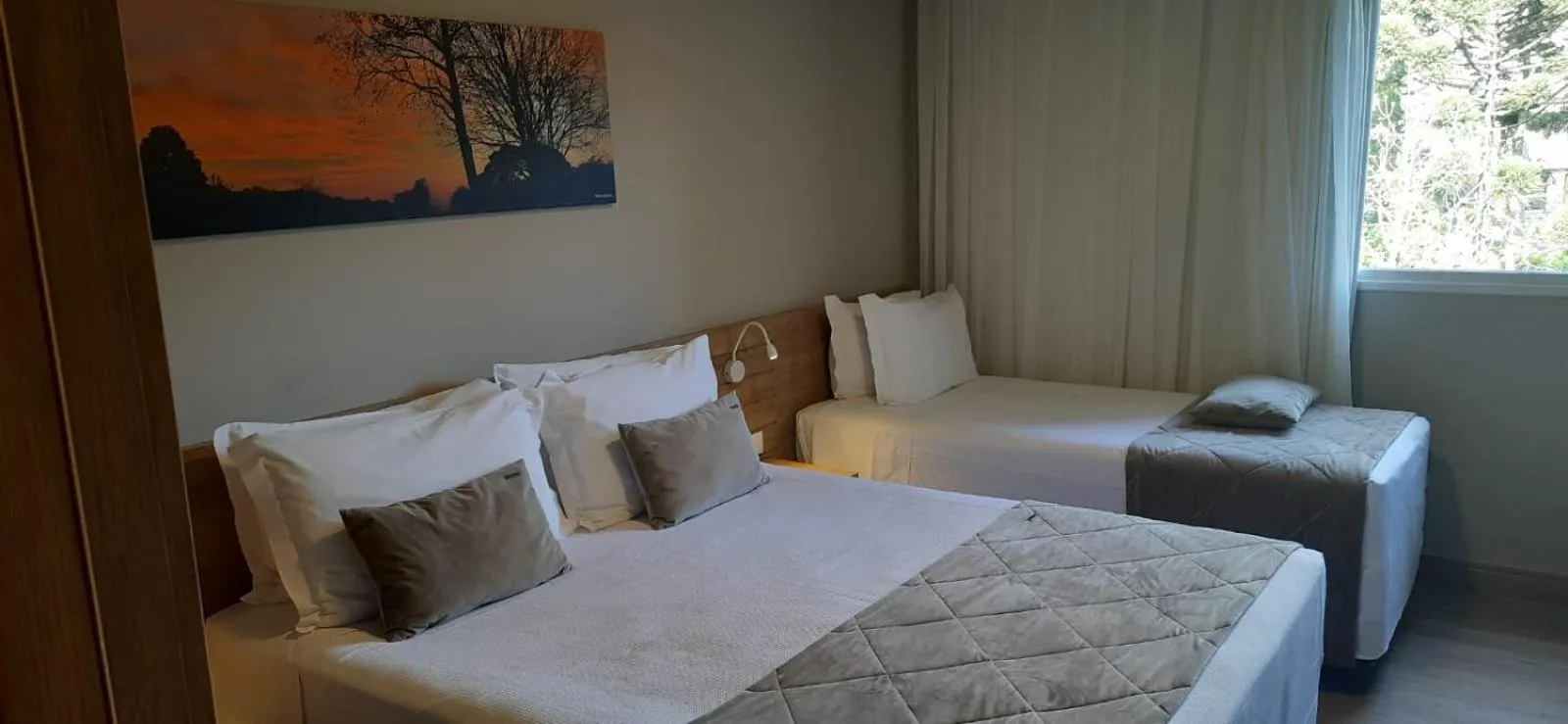 Photo of the whole room, Bed in Golden Gramado Resort