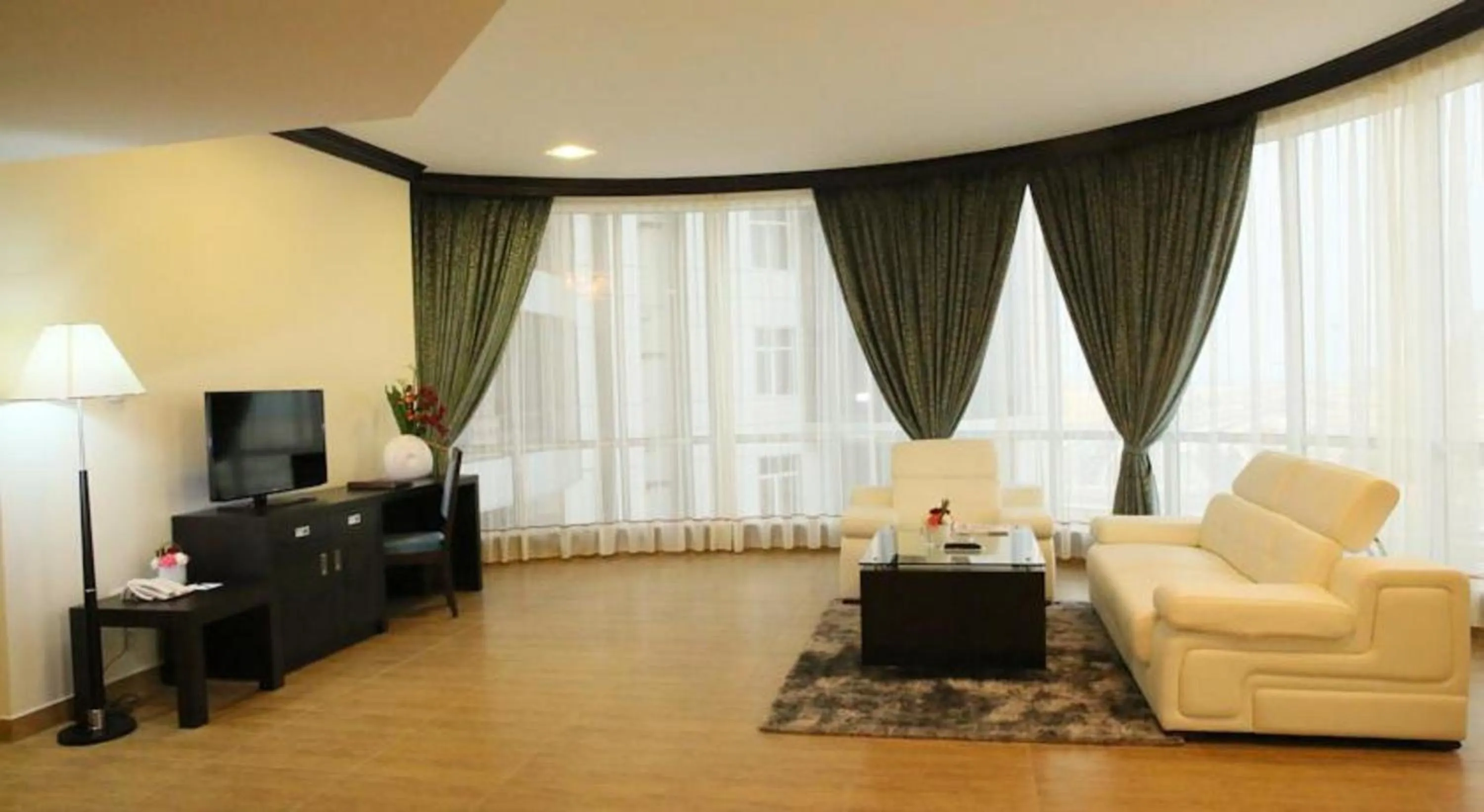 Living room in Royal Phoenicia Hotel