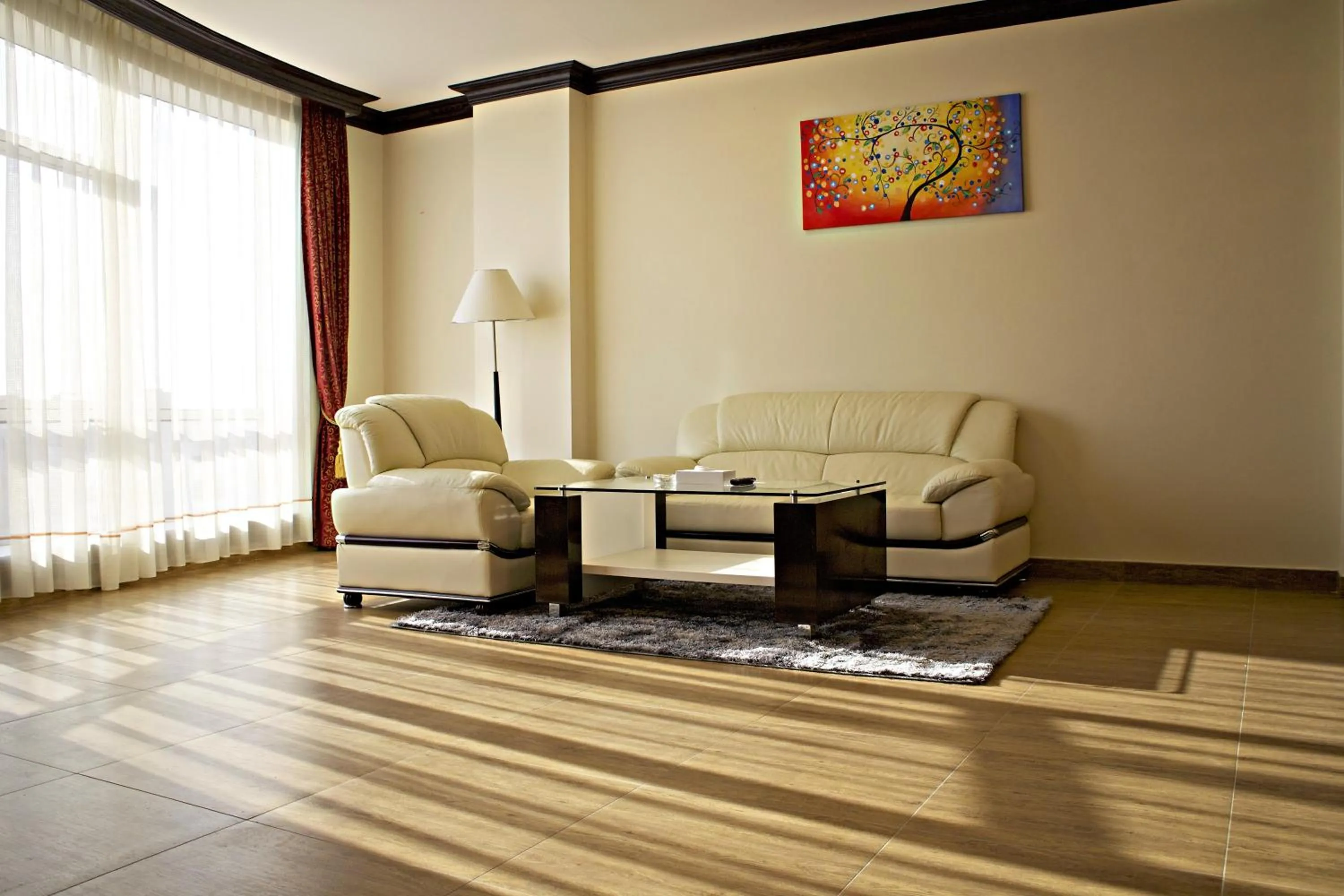 Living room in Royal Phoenicia Hotel